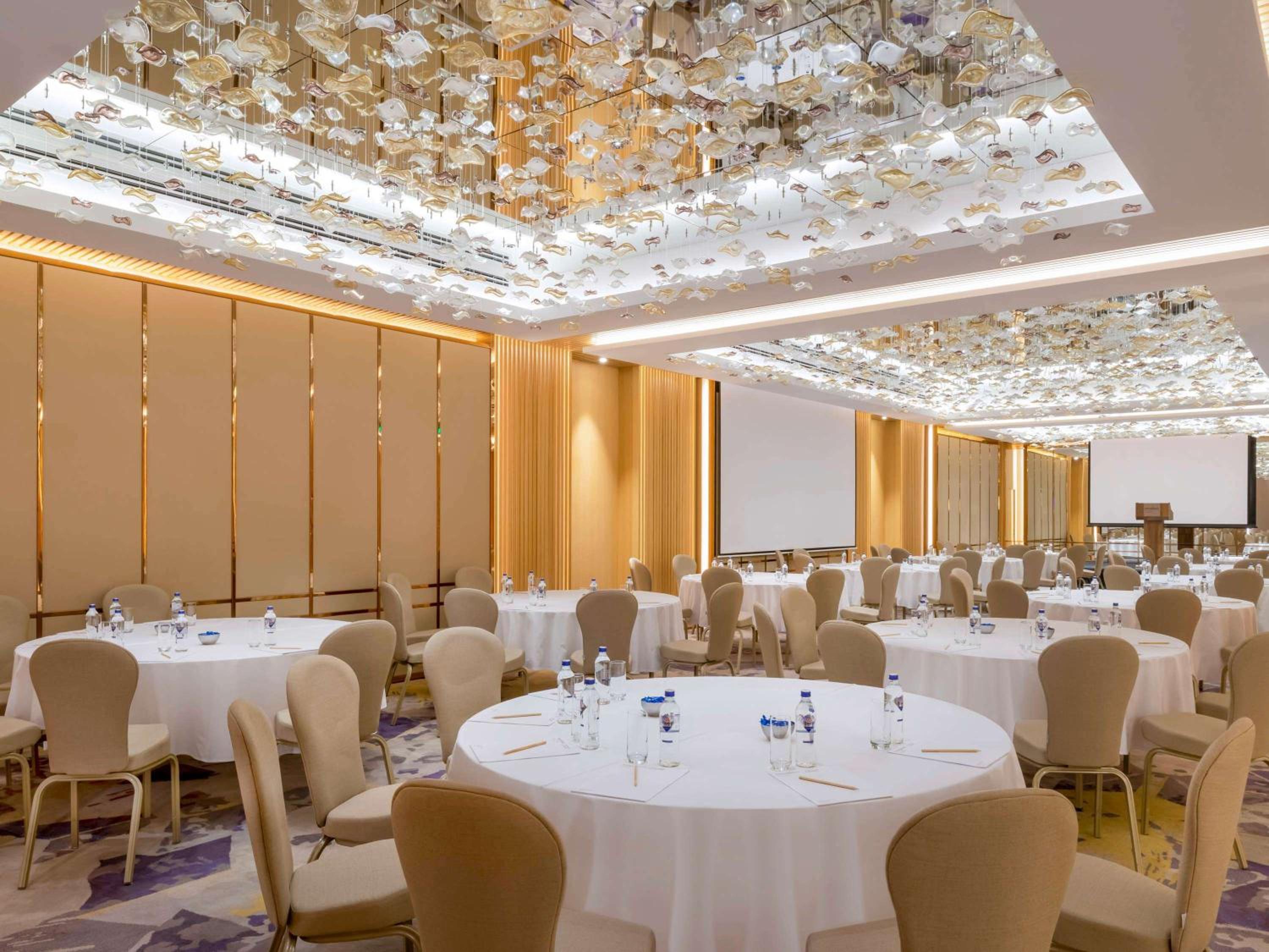 Mövenpick Hotel Istanbul Bosphorus - Image 110