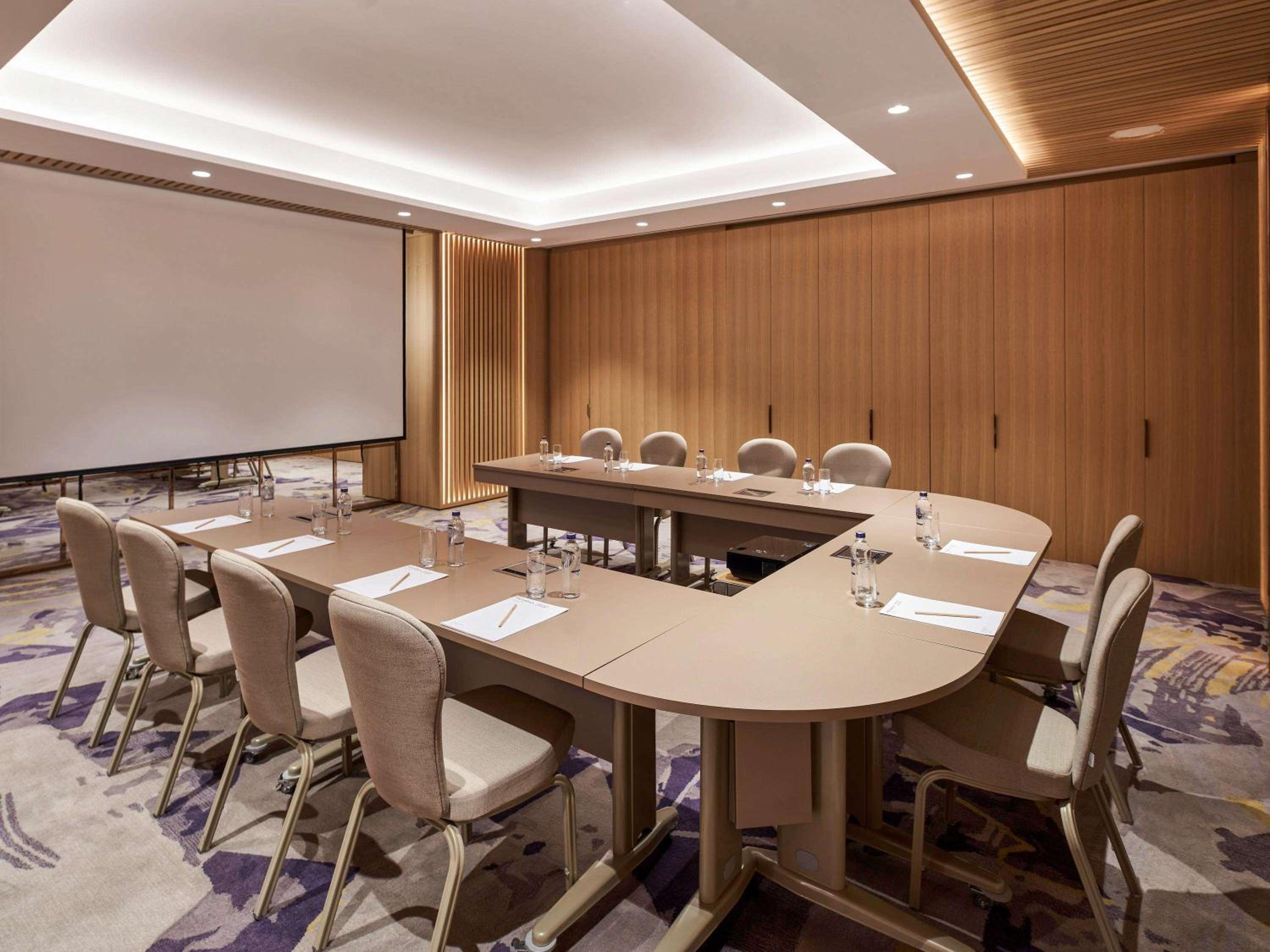Mövenpick Hotel Istanbul Bosphorus - Image 111