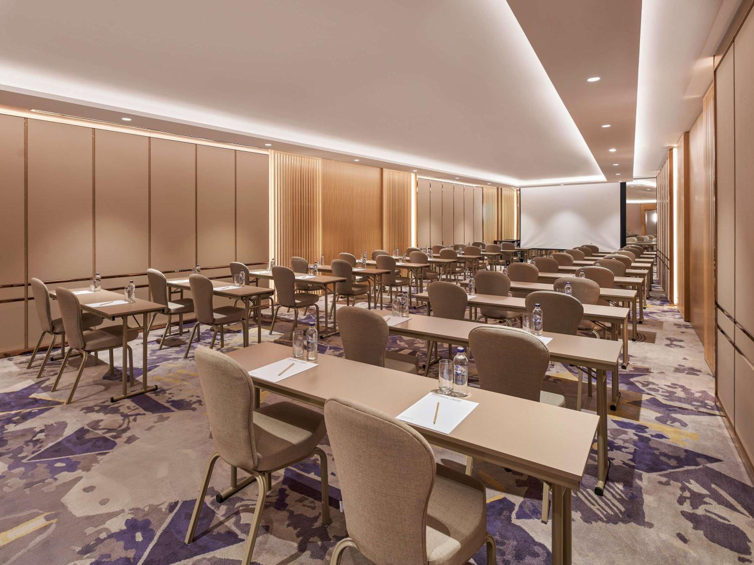 Mövenpick Hotel Istanbul Bosphorus - Image 114