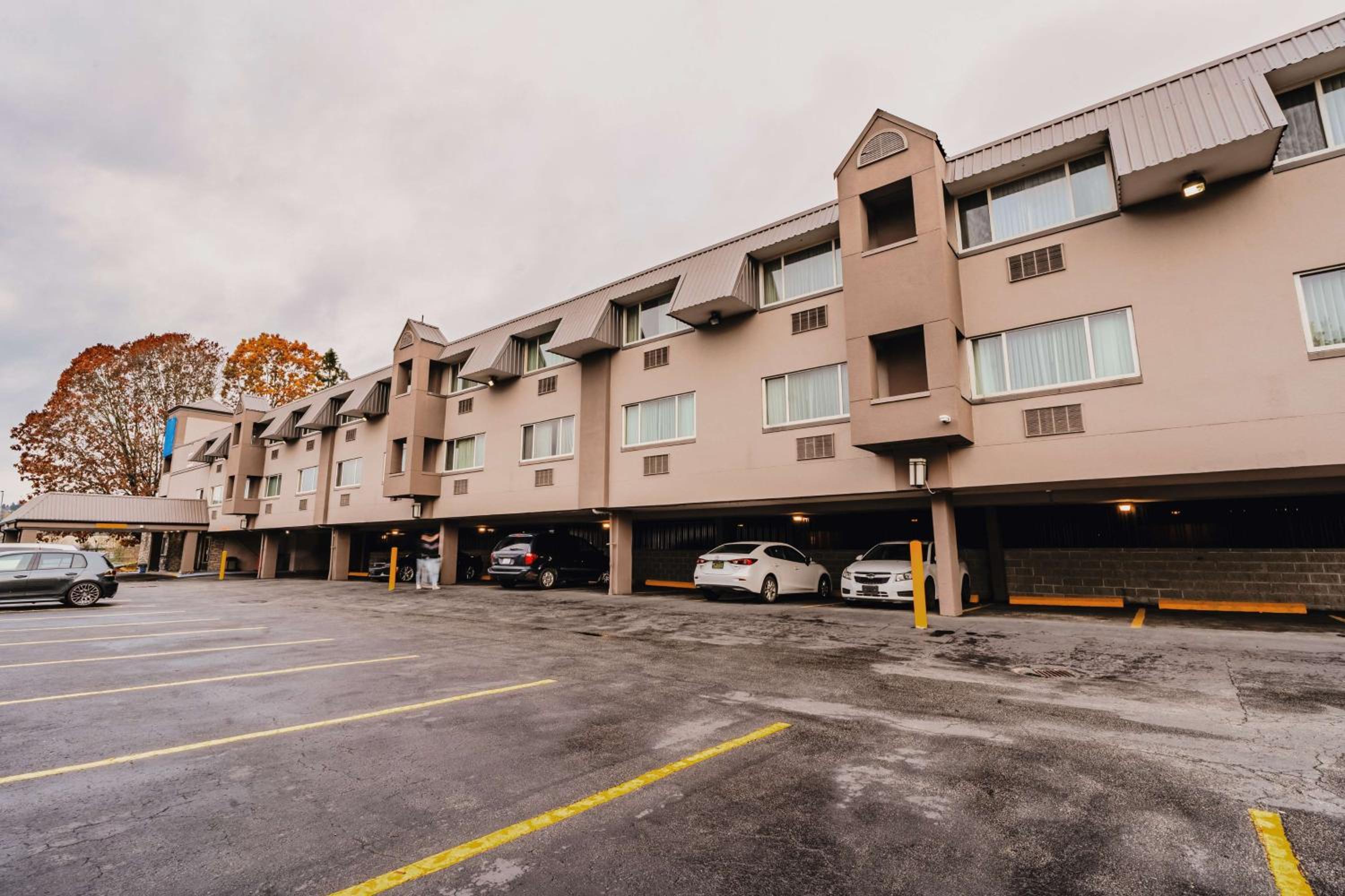 SureStay Plus by Best Western Coquitlam