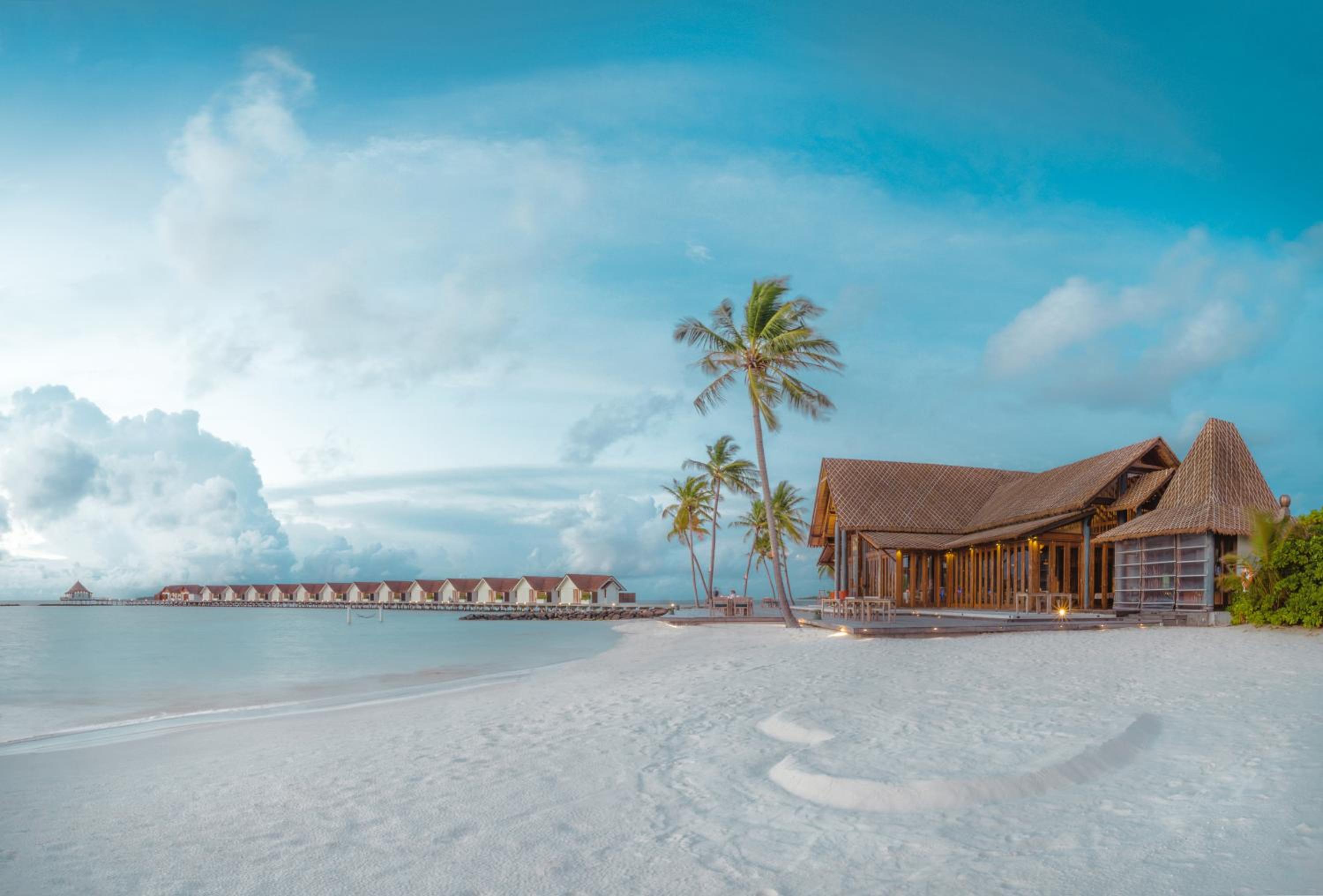Furaveri Maldives - COMPLIMENTARY ROUND-TRIP SEAPLANE TRANSFER FOR TWO FOR A MINIMUM OF 5 NIGHTS OR MORE FOR STAYS 1ST MAY 2026 TO 23RD DECEMBER 2026