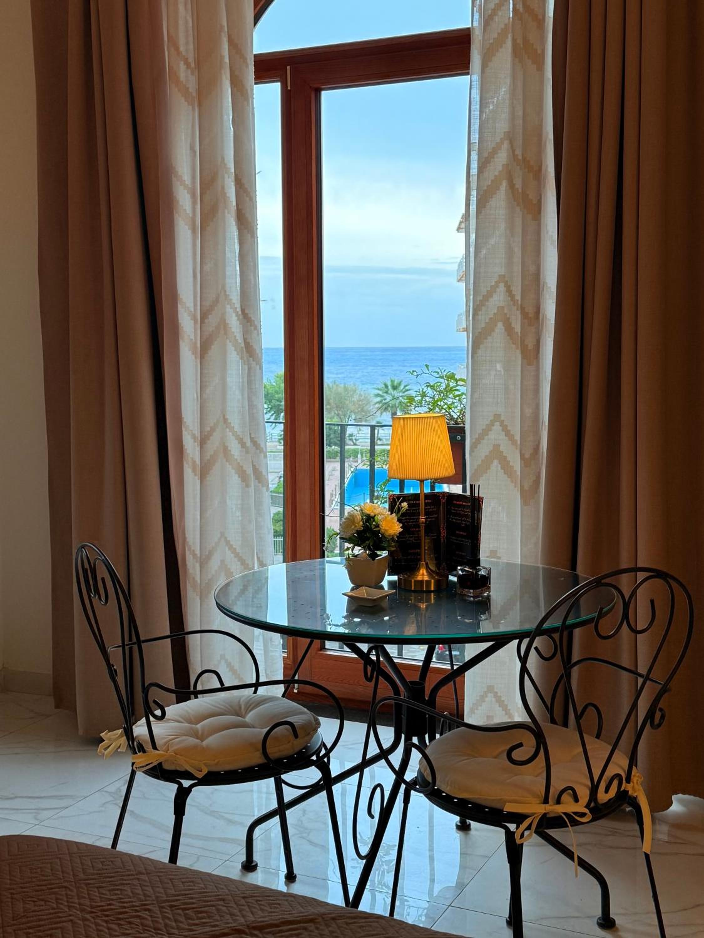 La Maison Rose view 5