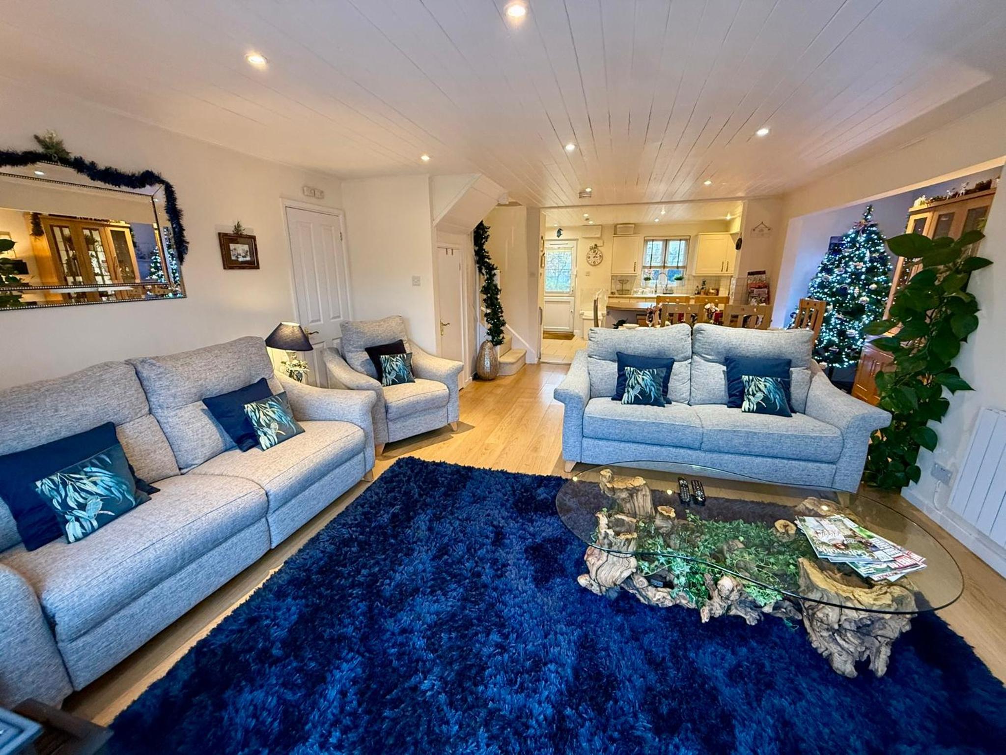 Luxury Kingfisher Lodge, Isis Lake, within the Cotswold Waterpark