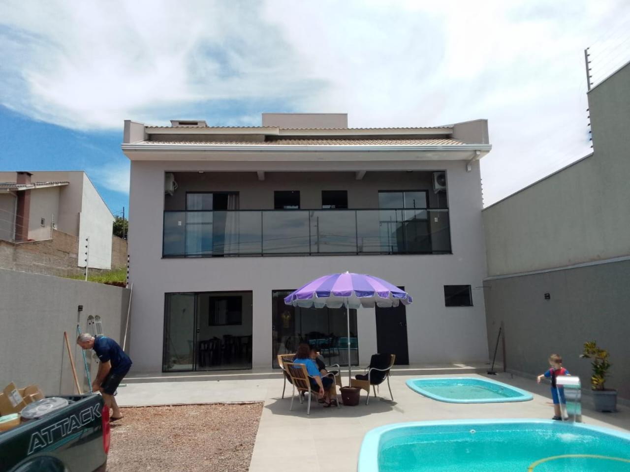 Ômega Área de Lazer