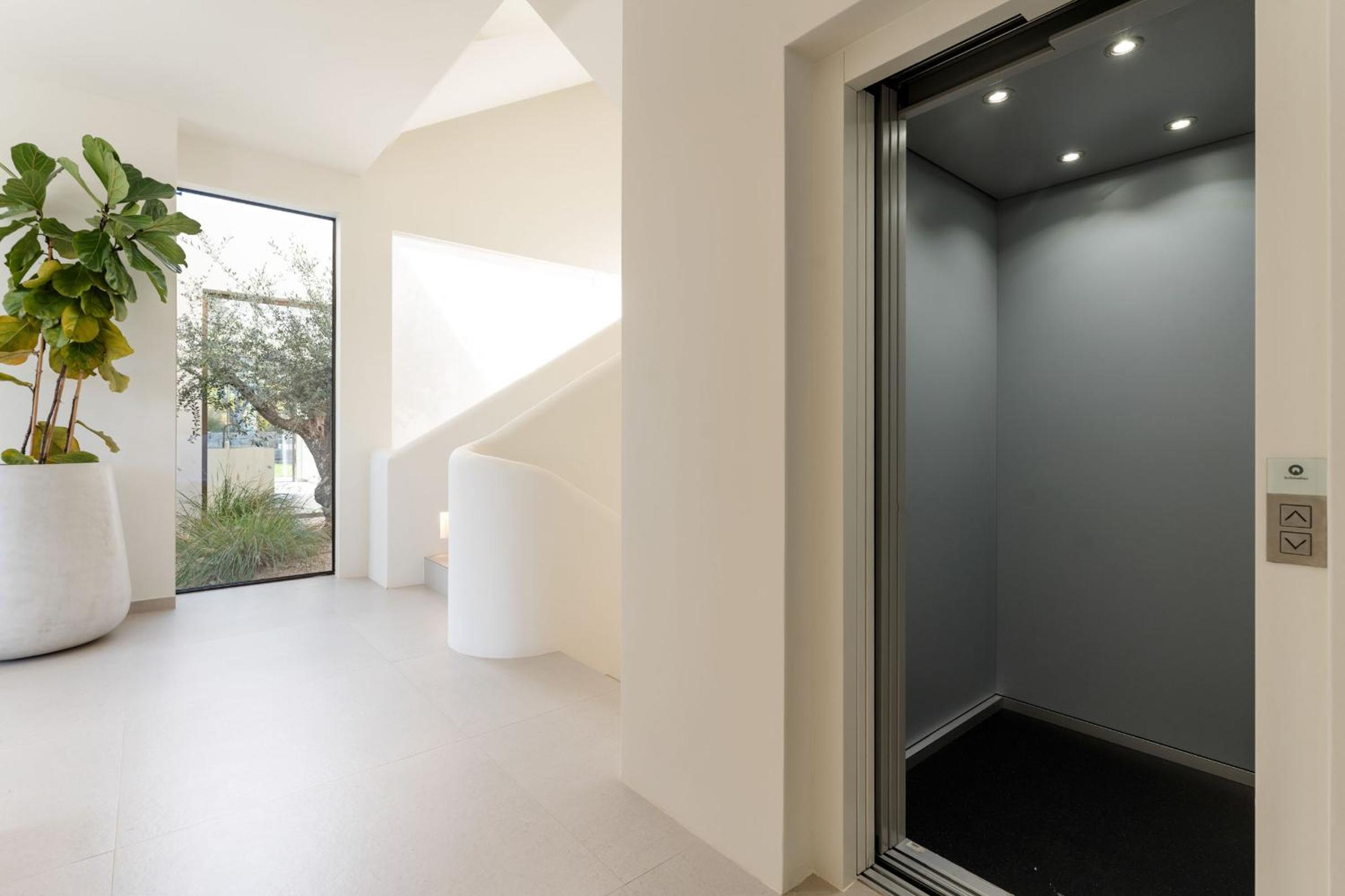 Luxury Villa In Quinta do Lago Private pool Rooftop Jacuzzi Office Game room ARKEO LUXURY