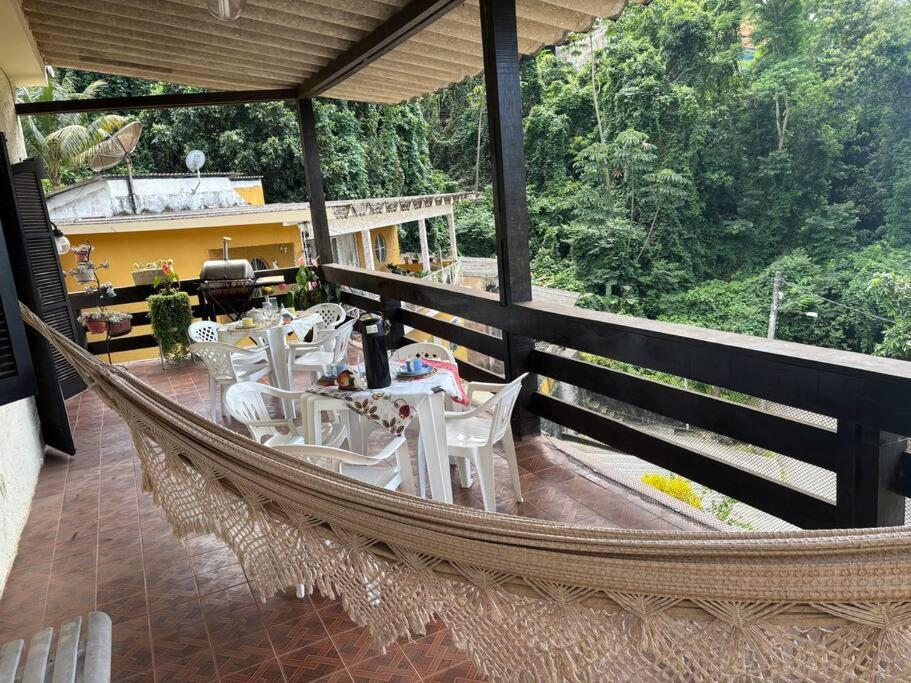 Casa ampla com vista para o mar
