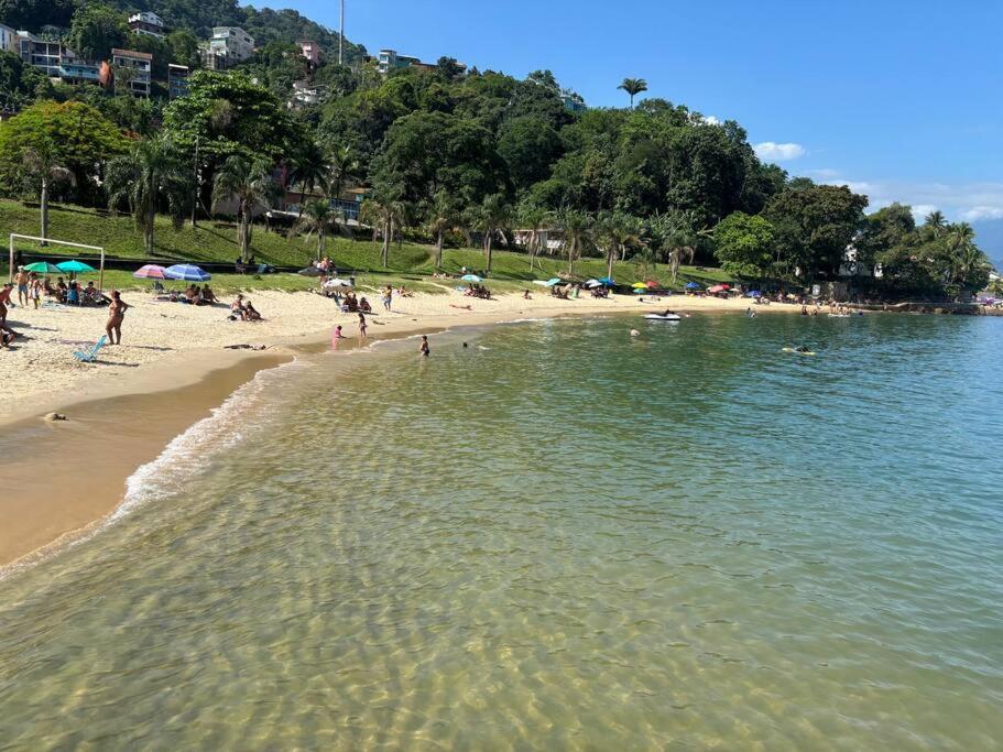 Casa ampla com vista para o mar
