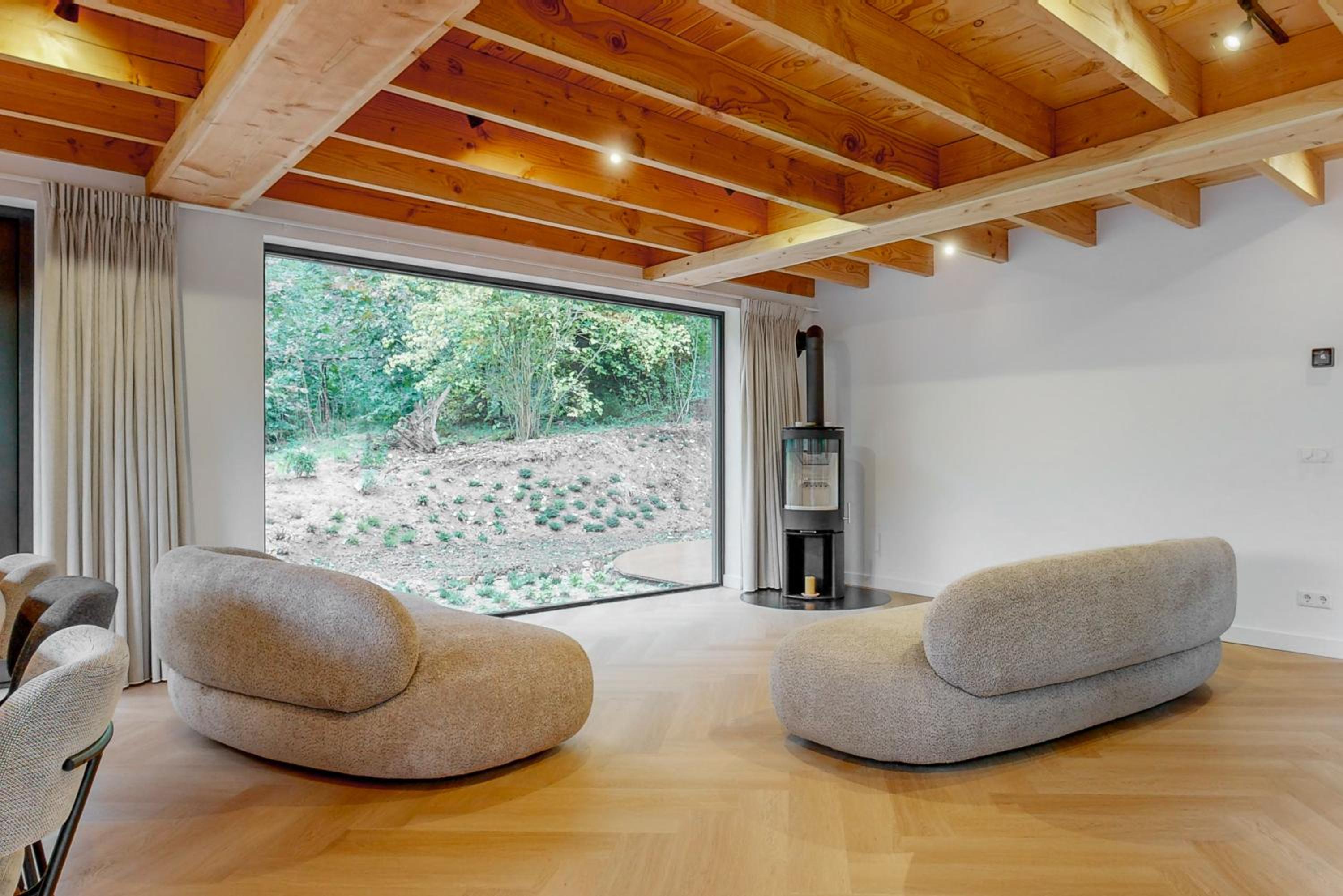Luxury forest villa 3 bed rooms