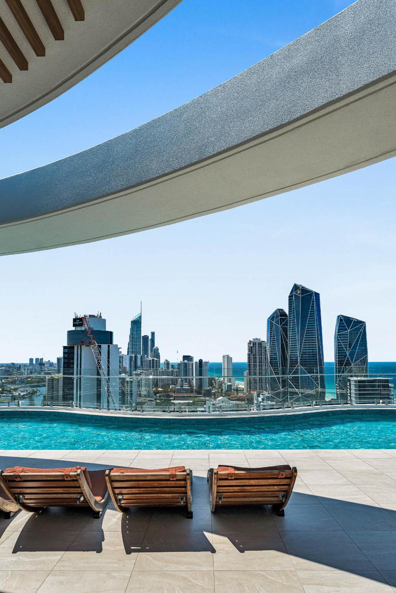 Coastal Escape in Broadbeach