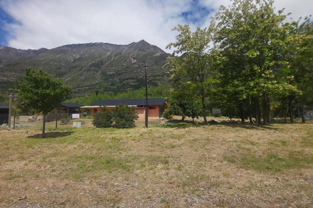 Hermosa casa costa Río Epuyen