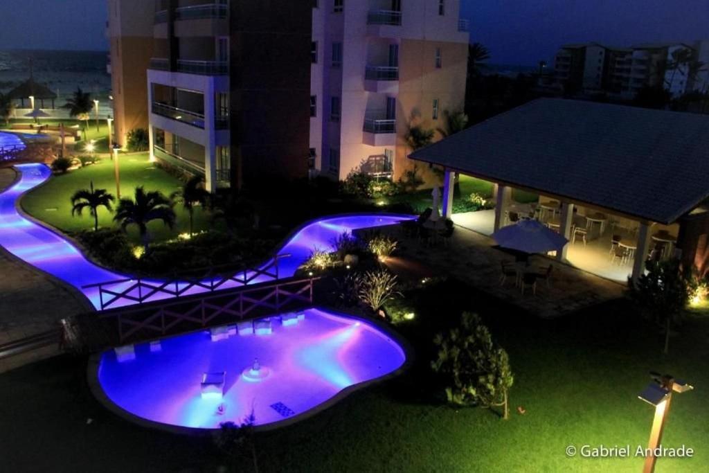 GranSol, Terreo, Pé na areia, 03 qtos, 08 adultos e 02 crianças, a 600m do B PARK