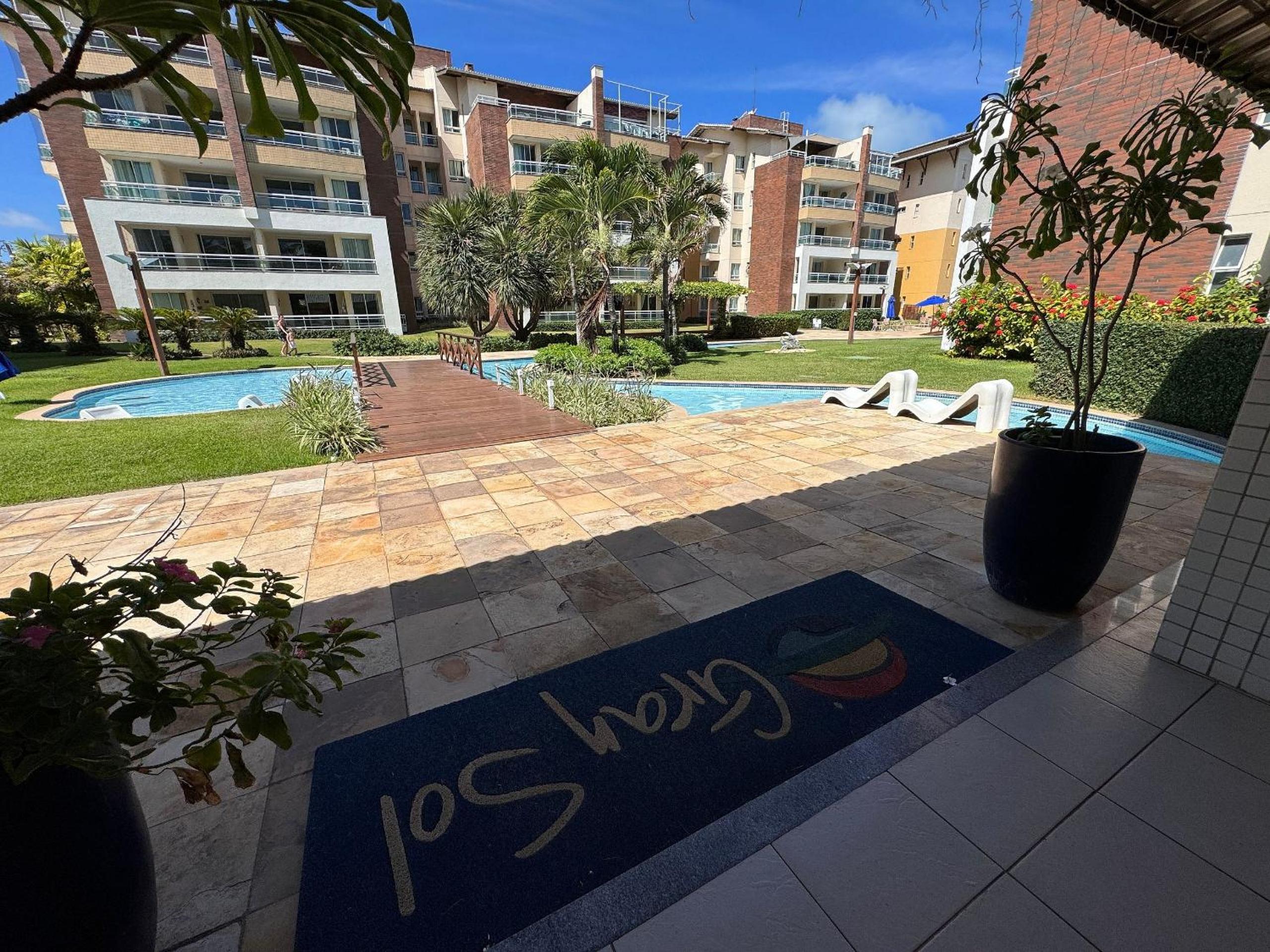 GranSol, Terreo, Pé na areia, 03 qtos, 08 adultos e 02 crianças, a 600m do B PARK