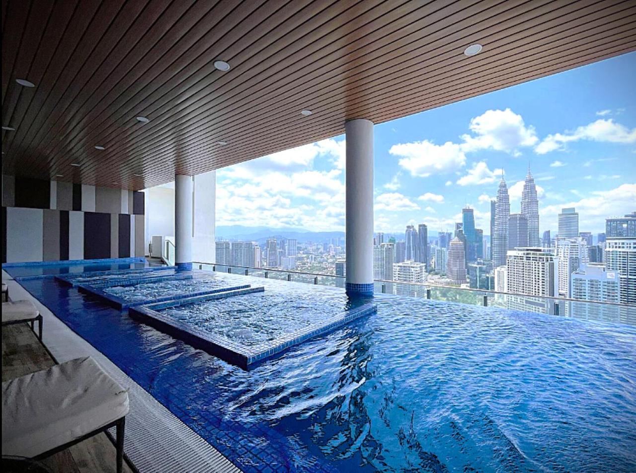 The Colony By KLCC Infinity Pool