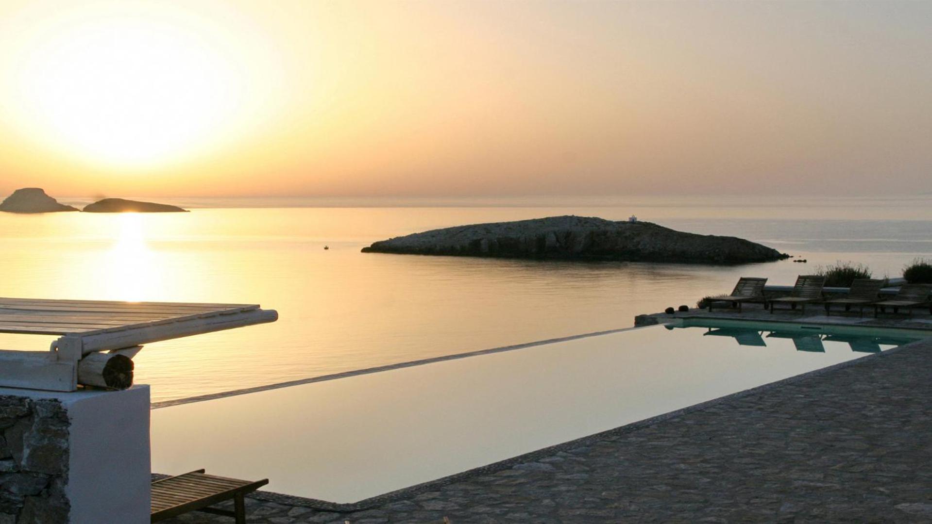 Folegandros Villas Seafront