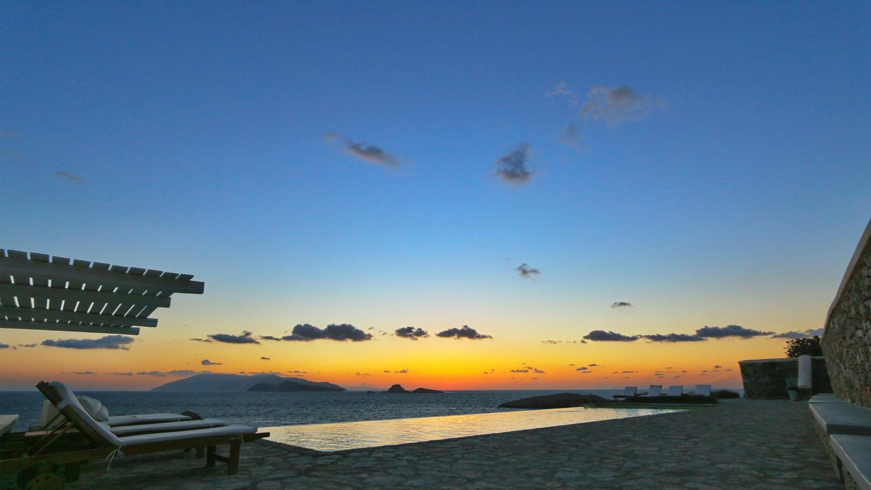 Folegandros Villas Seafront