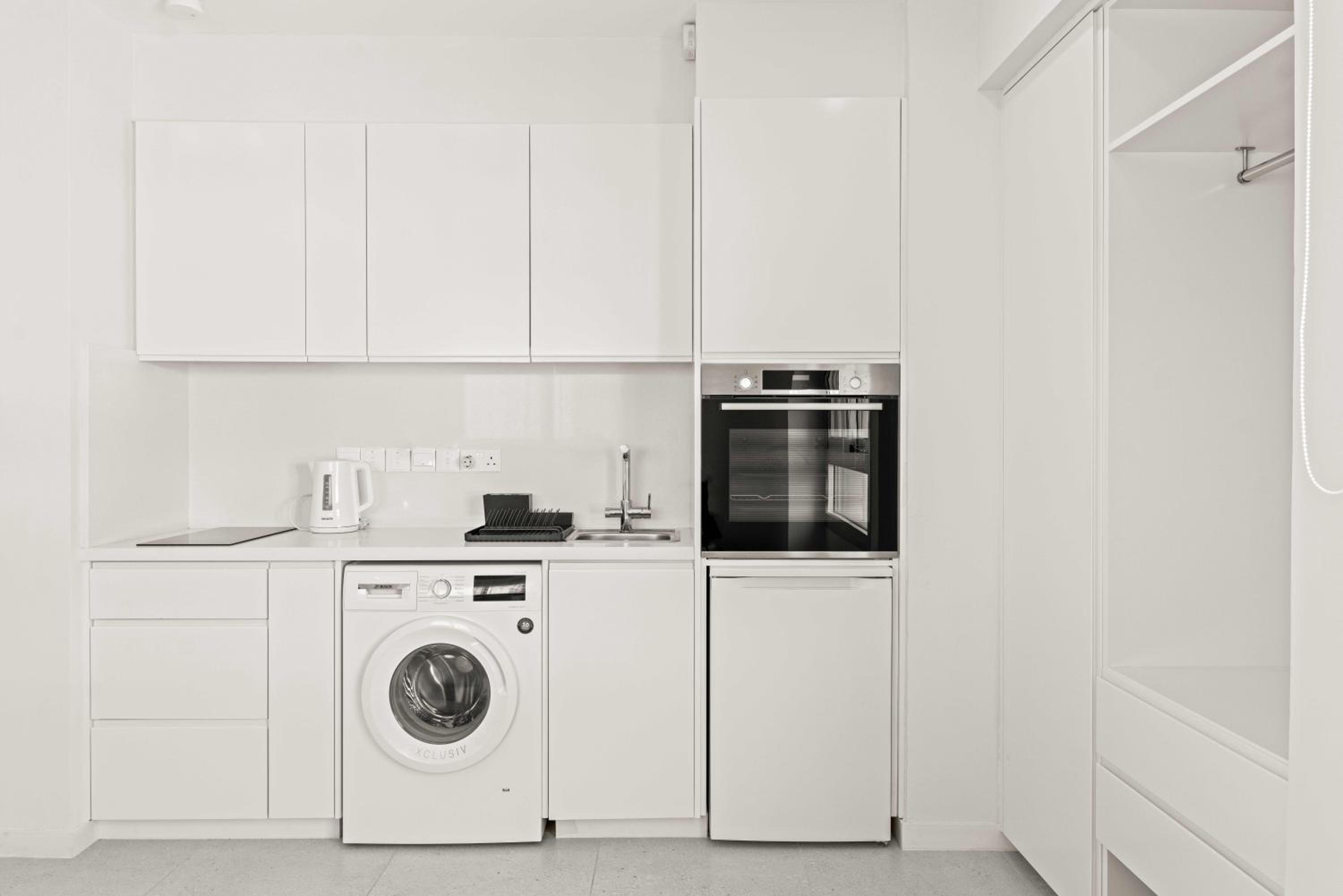 Phaedrus Living: Limassol Seaside Residences 05