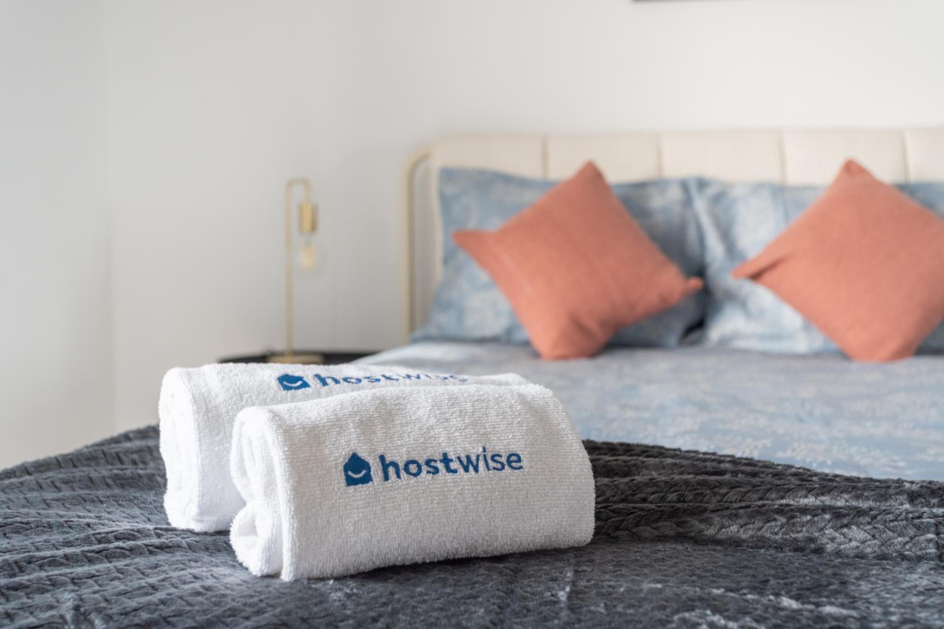 Host Wise - Wonderful Flats with Pool view 5