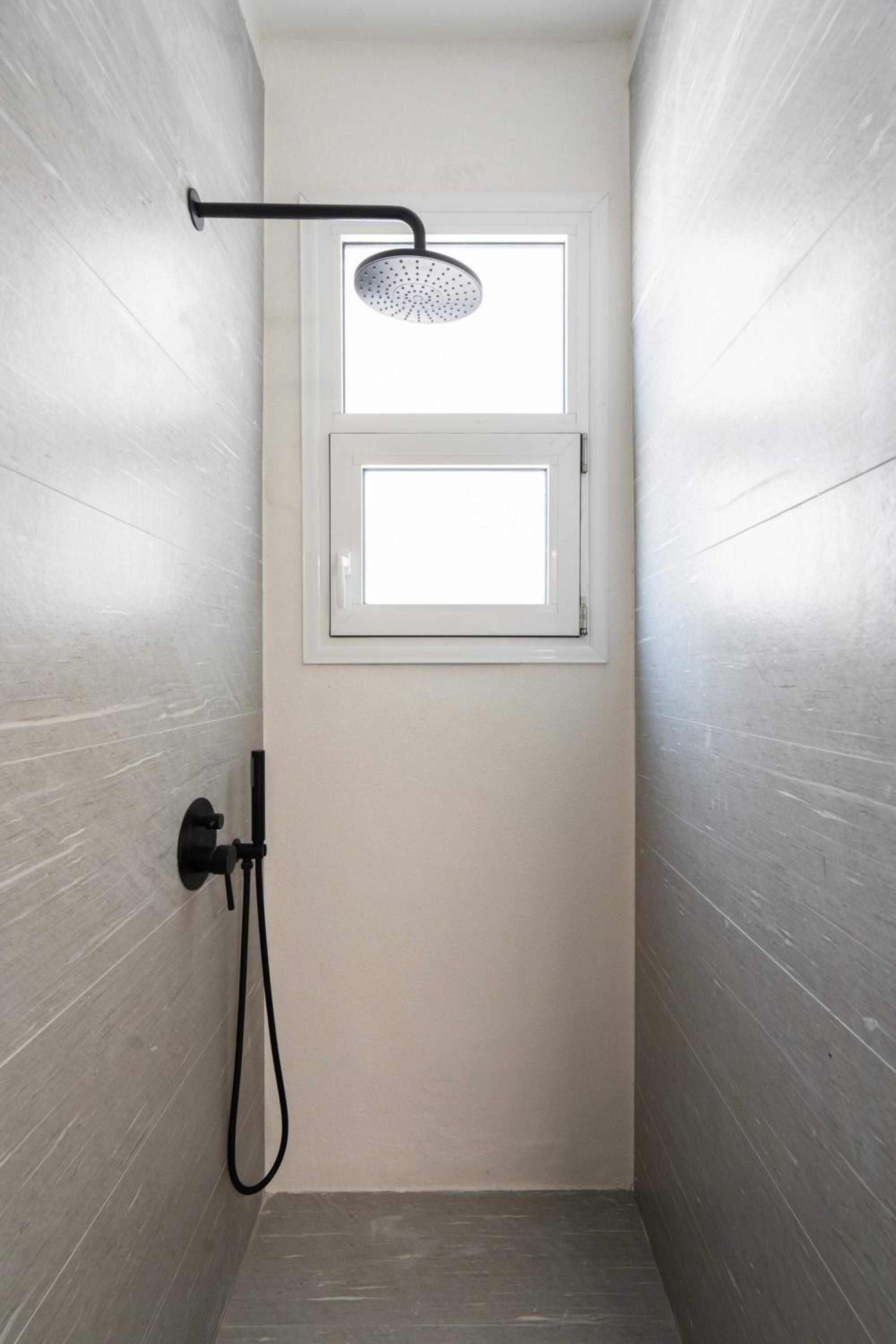 Prime Location 1-Bedroom Apt