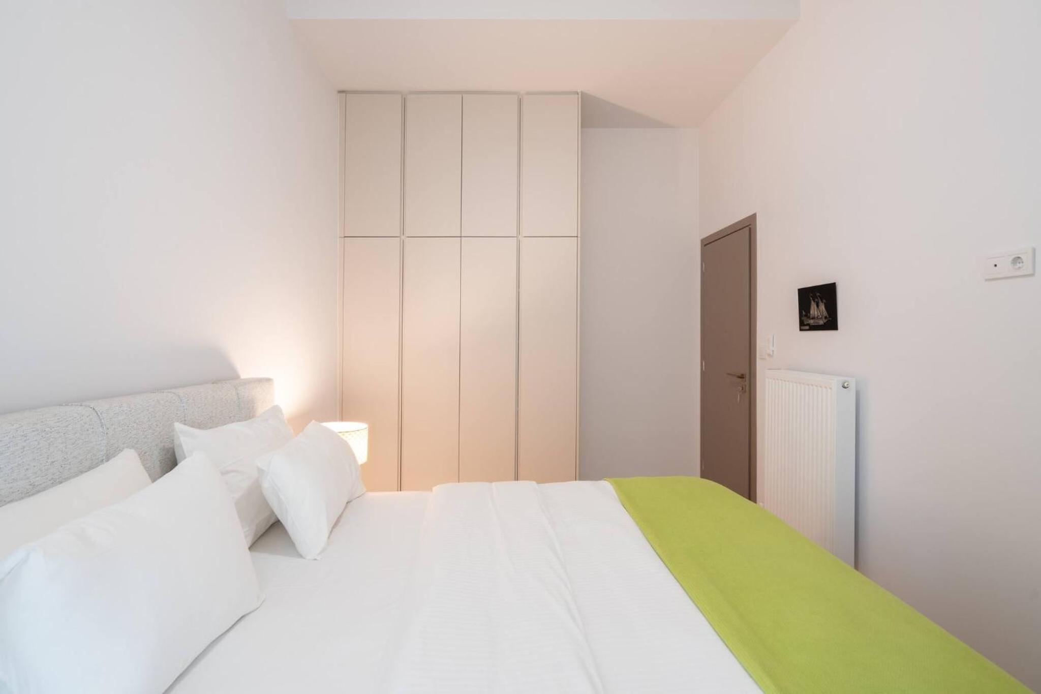 2BR Apt 20 Mins From Acropolis with Washer & Dryer photo 2