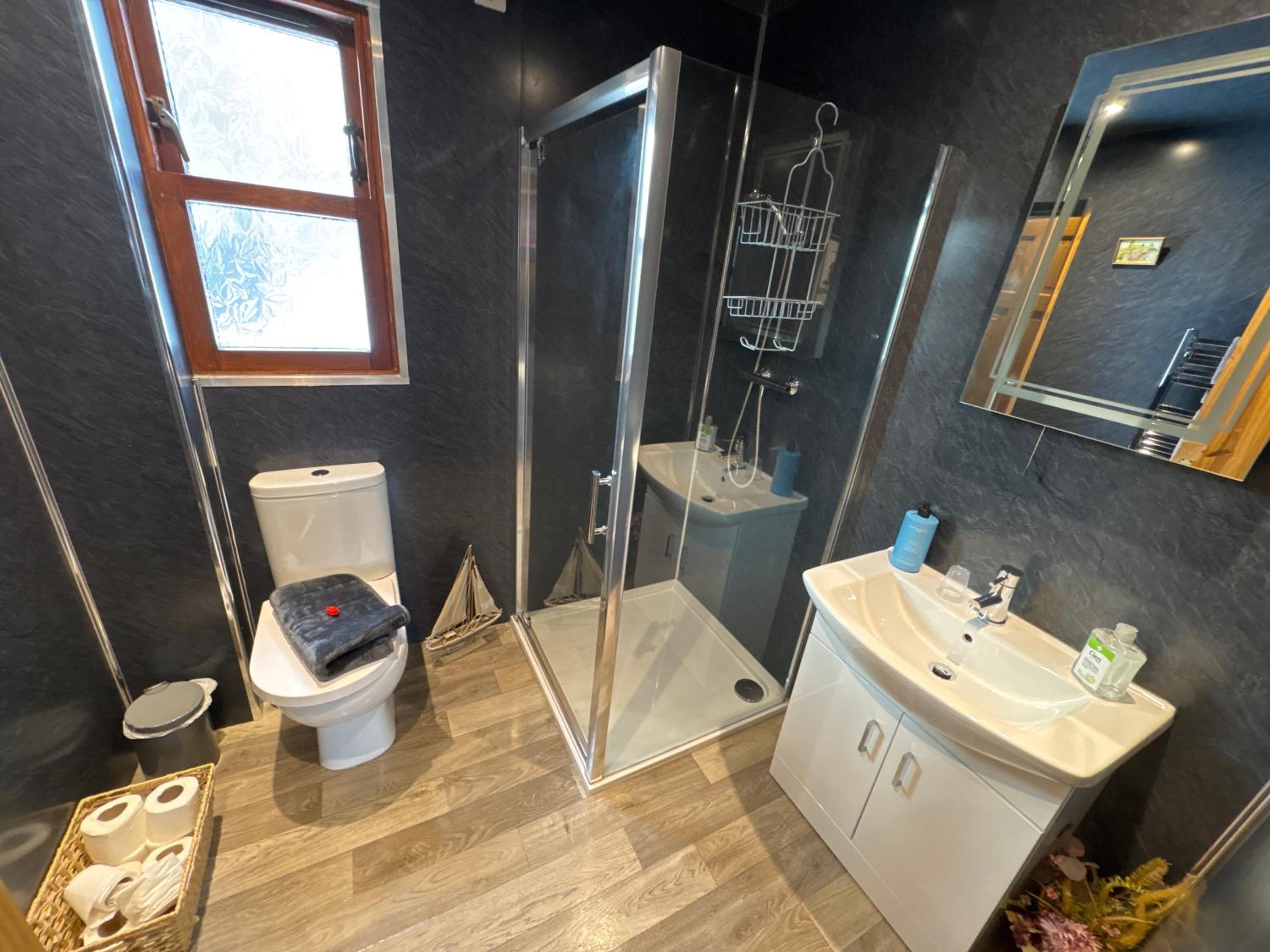 Braemar Lodge Cabins Not for profit