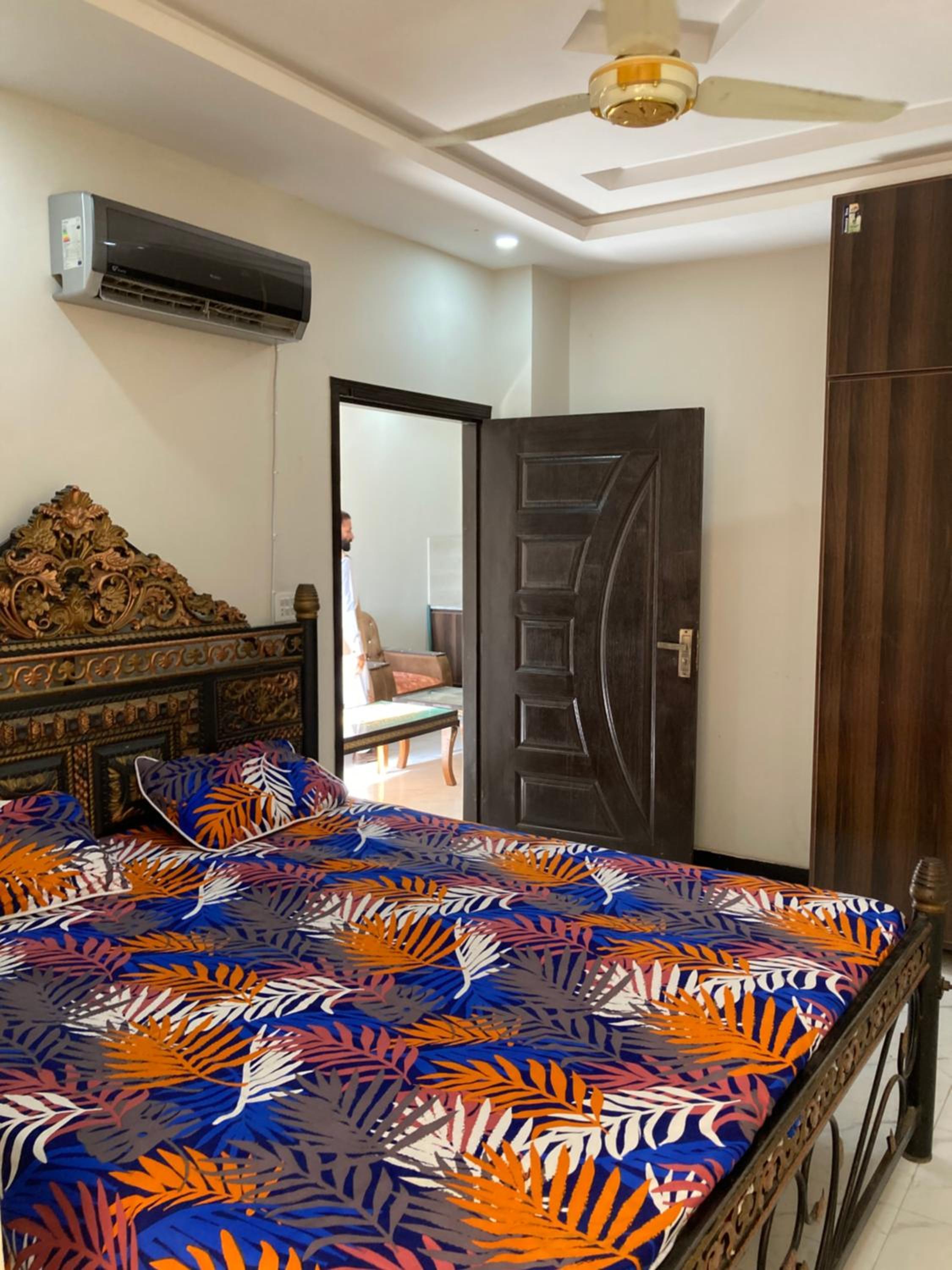 Furnished 2 bed Flat view 2