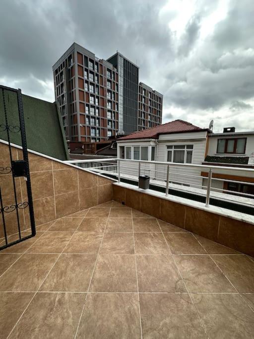 Dublex roof top with AC, perfect location
