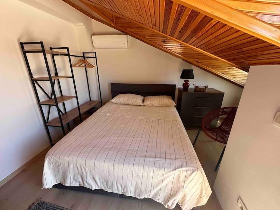 Dublex roof top with AC, perfect location