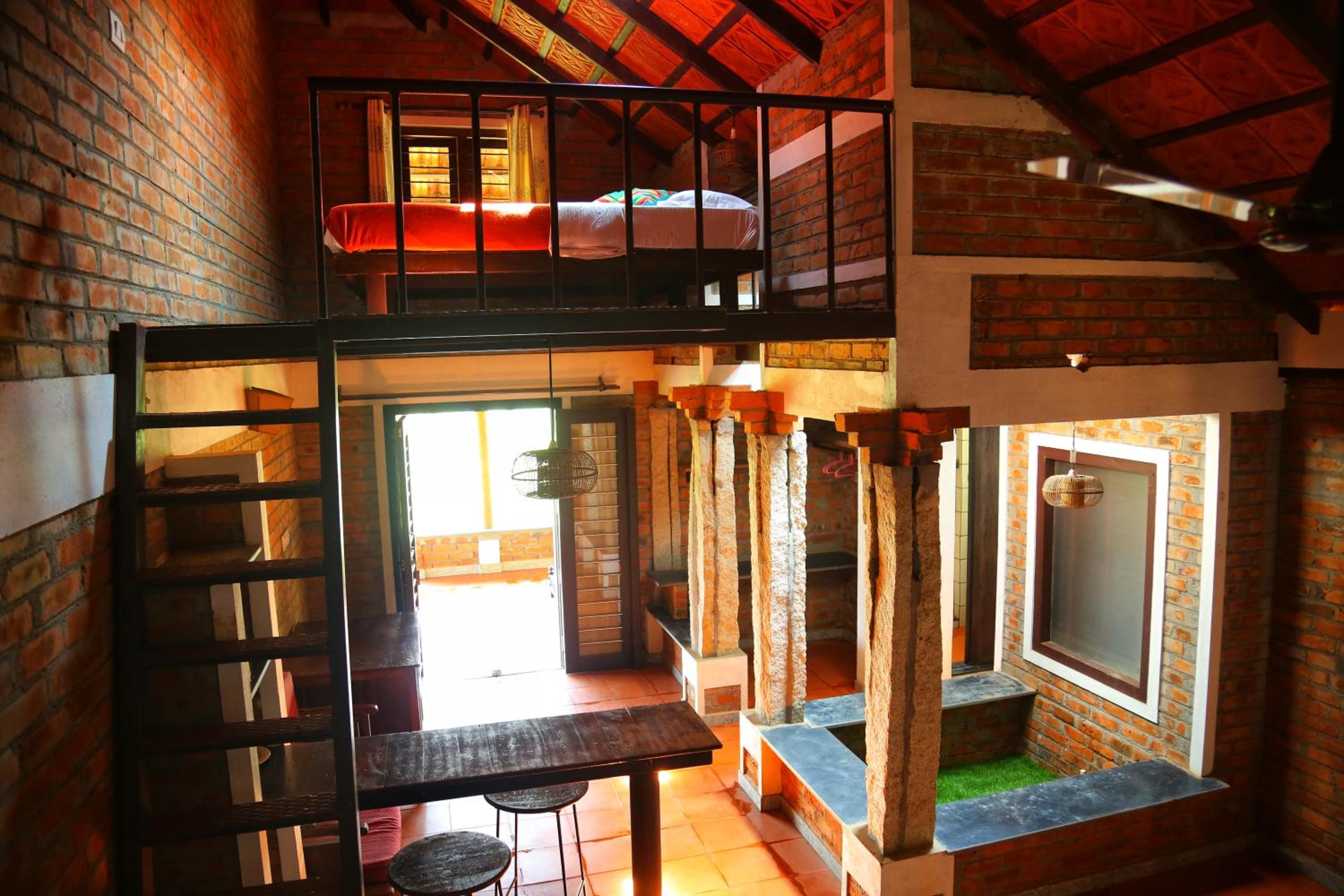 Photo 9