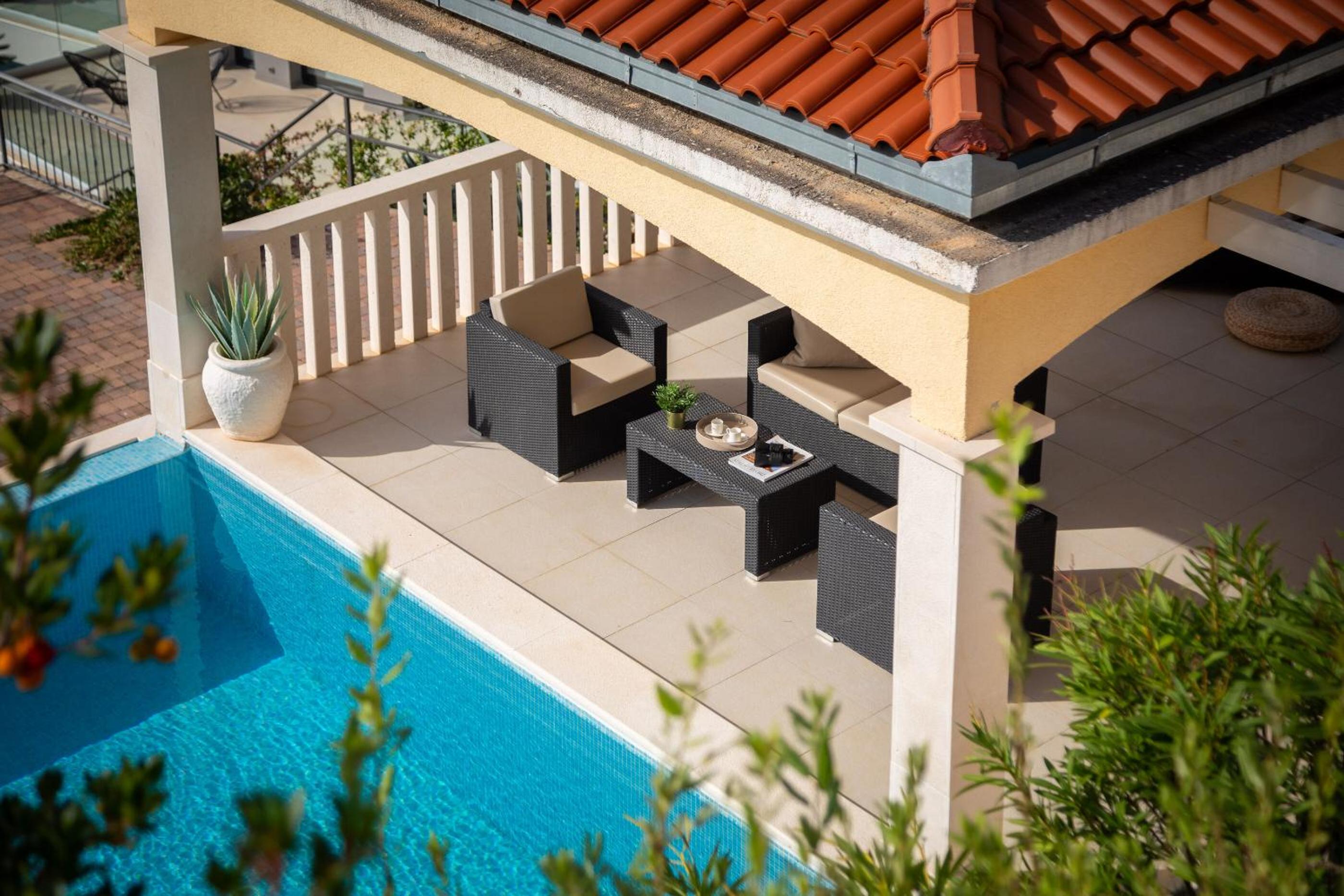 Villa Vese view 2
