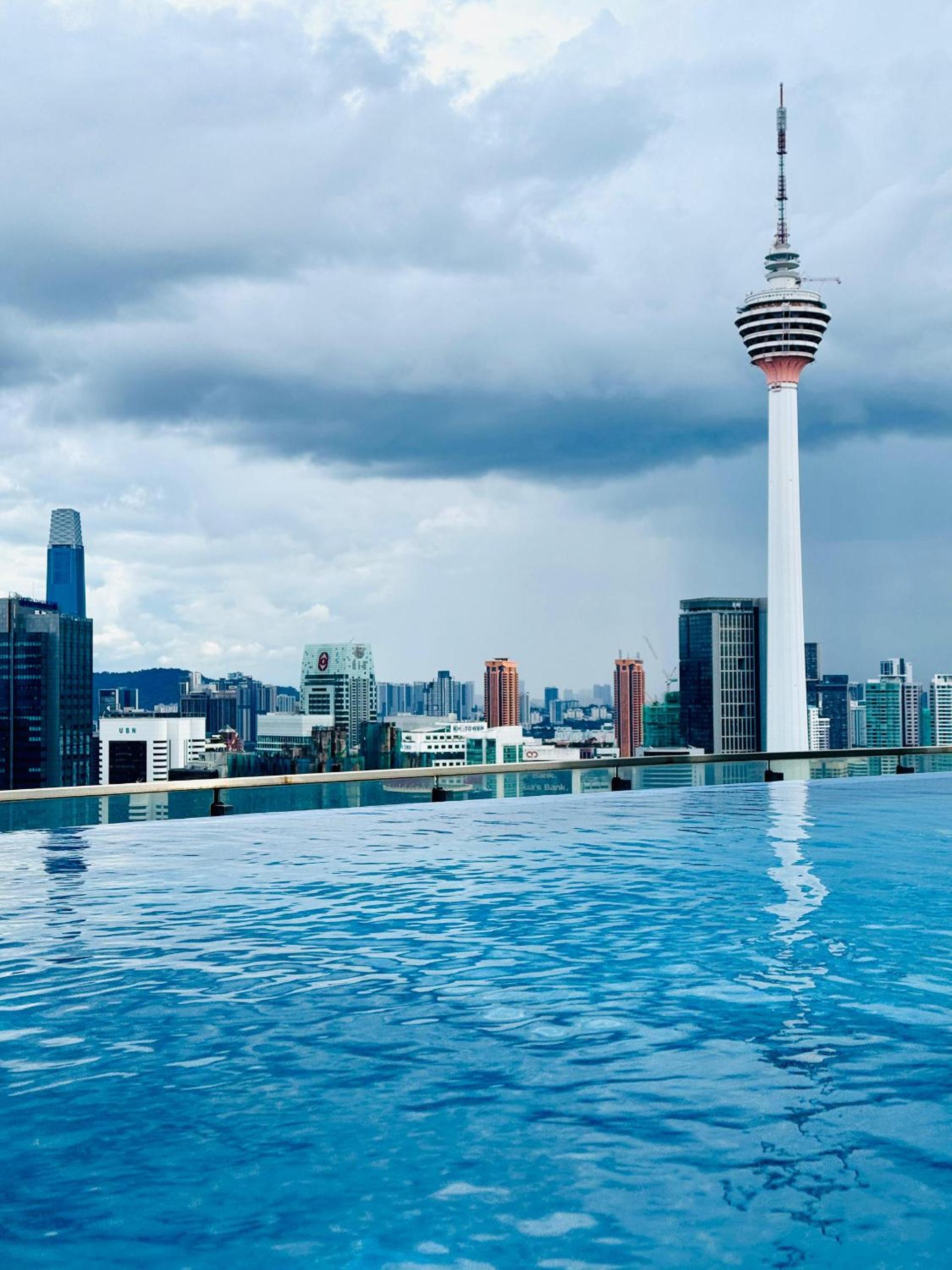 The Colony By KLCC Infinity Pool