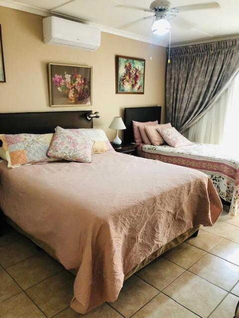 JoThams Bed & Breakfast or Self-catering view 3
