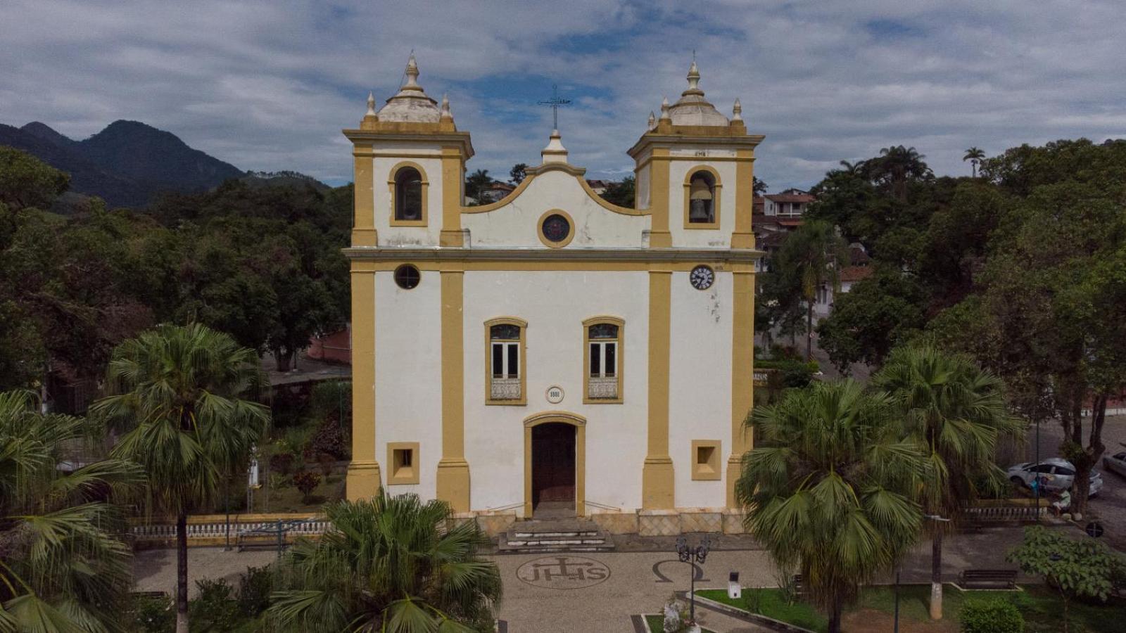 Casa Azul da Bocaina em São José do Barreiro