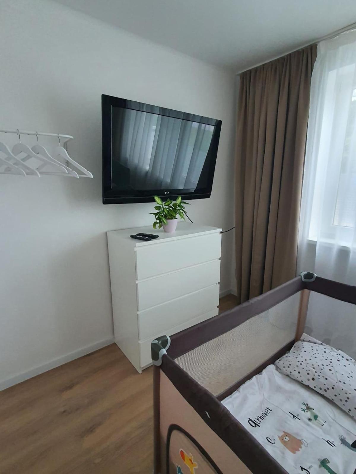 ARONIA s terasou & parking free