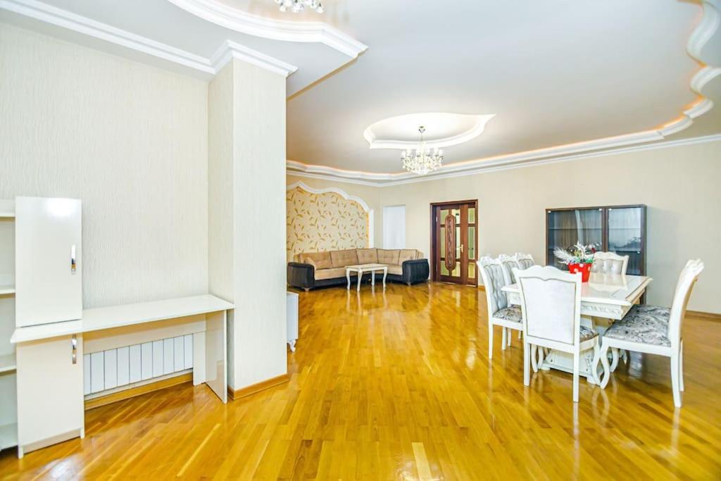 Cozy Luxury apartment 38