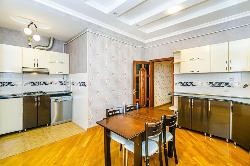 Cozy Luxury apartment 38