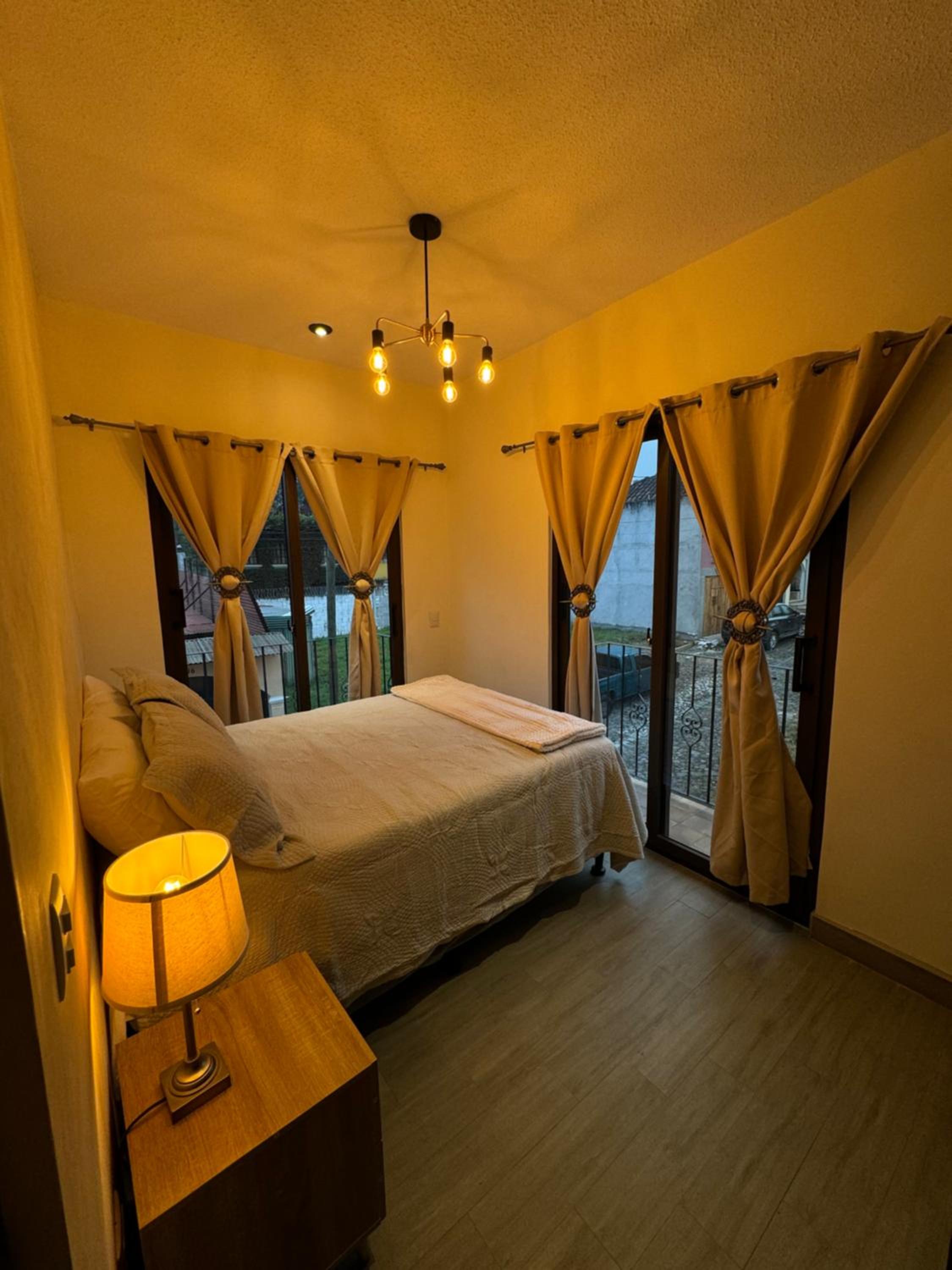 Casa Boutique tipo Colonial, Antigua Guatemala view 3