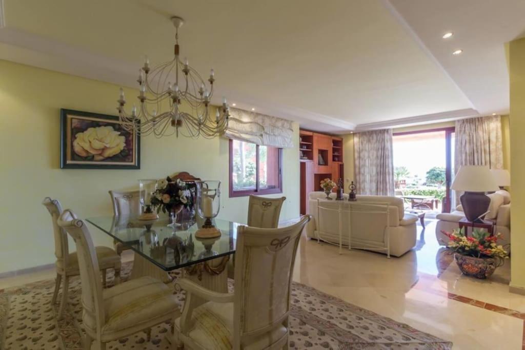 Apartamento bajo en complejo lujoso