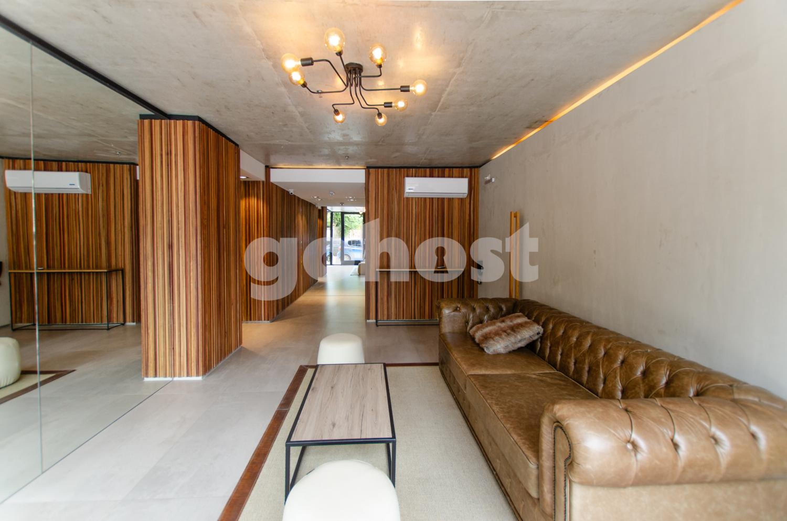 Modern And Sleek Apartment In Barrio Jara view 2