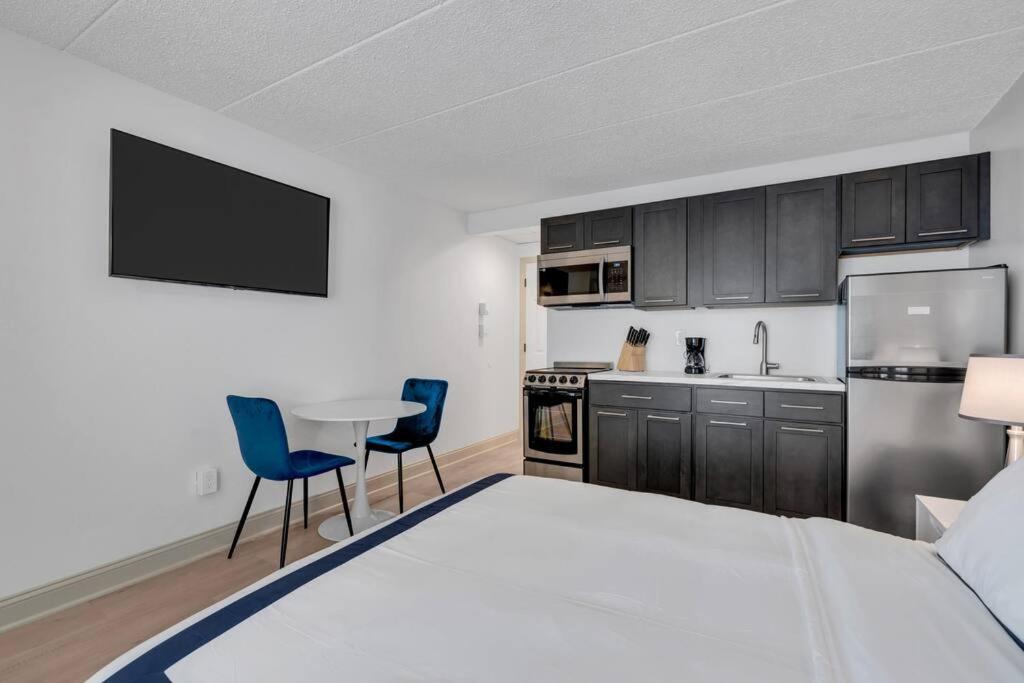 One Block to the Beach! with Free Parking view 4