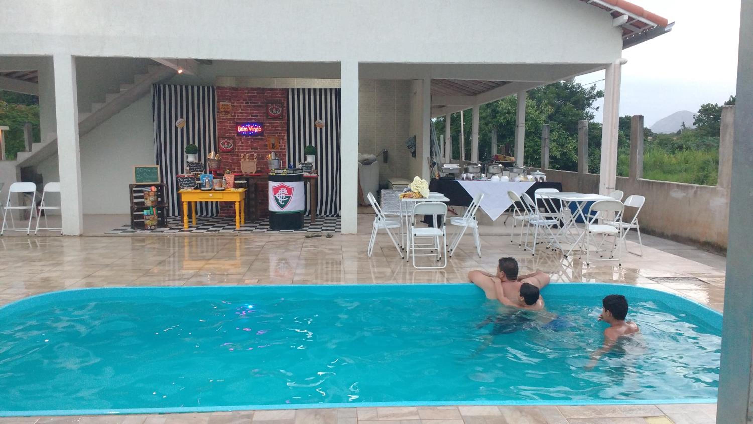 Casa em Itaipuaçu com Ar Piscina Churrasqueira