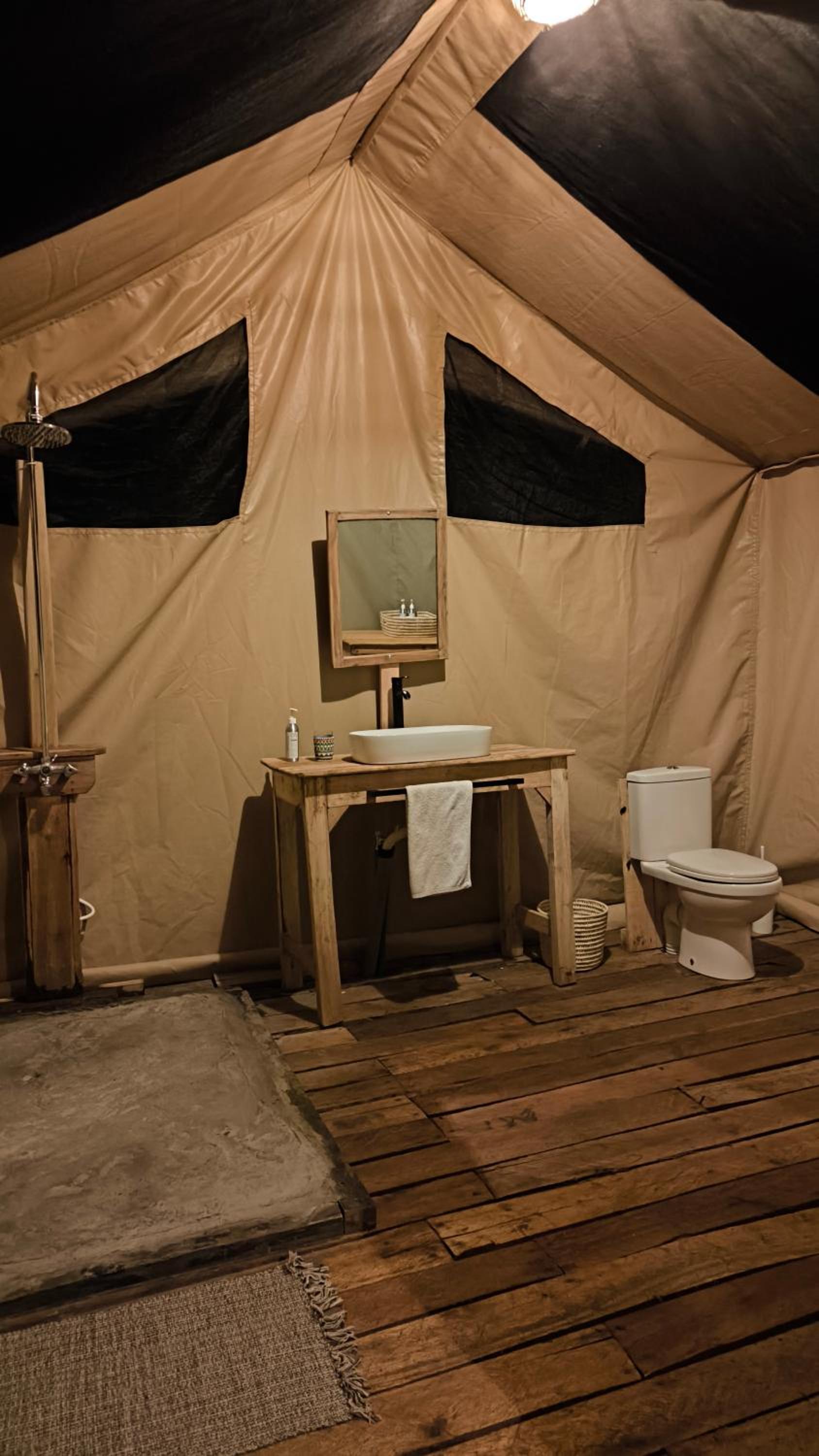 Julia's River Camp