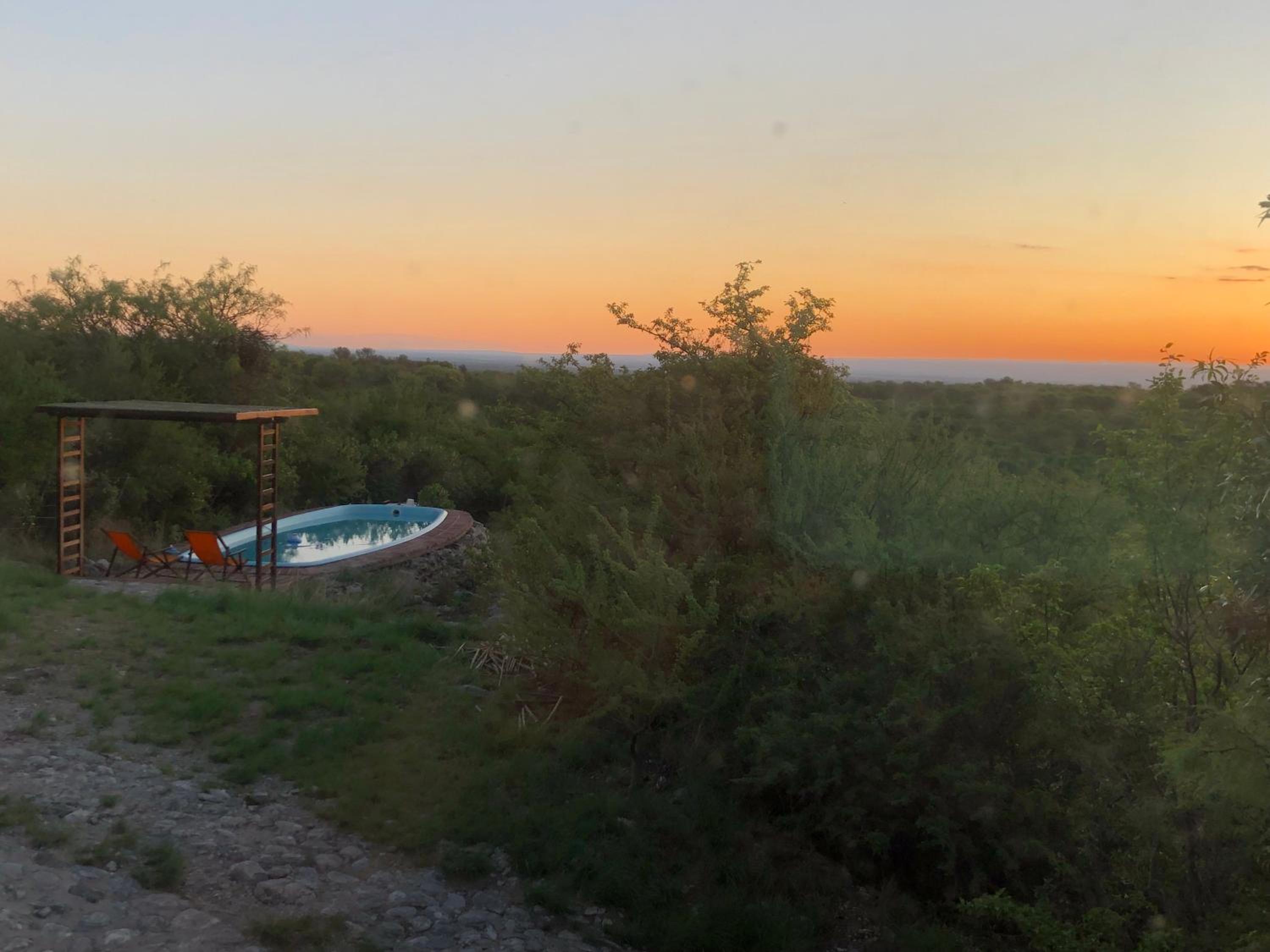 Púrpura Atardecer Hermosa casa de montaña