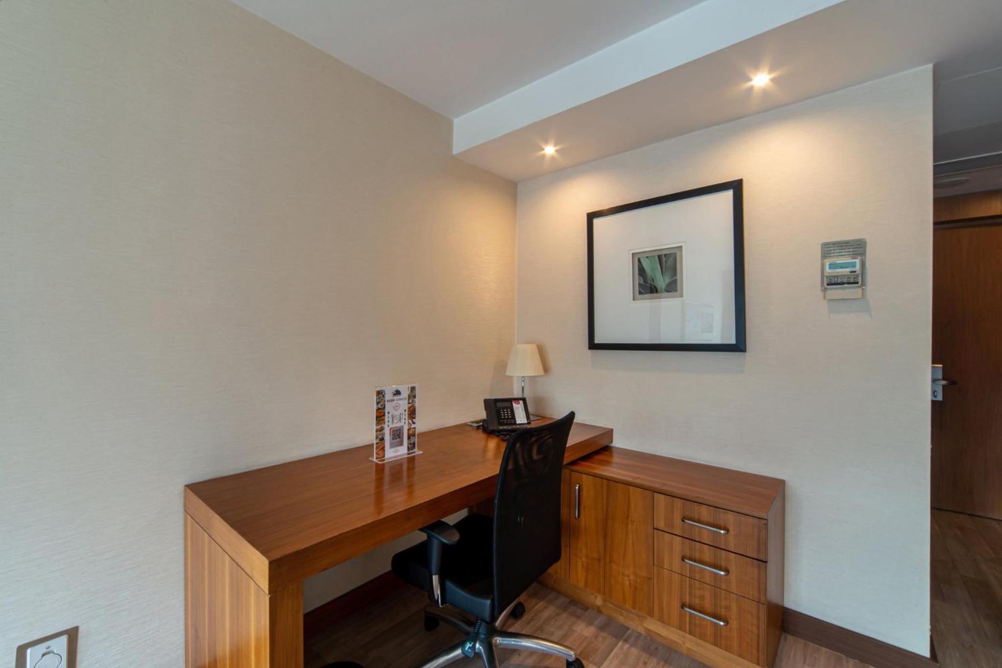 Crowne Plaza Istanbul Harbiye, an IHG Hotel - Image 121