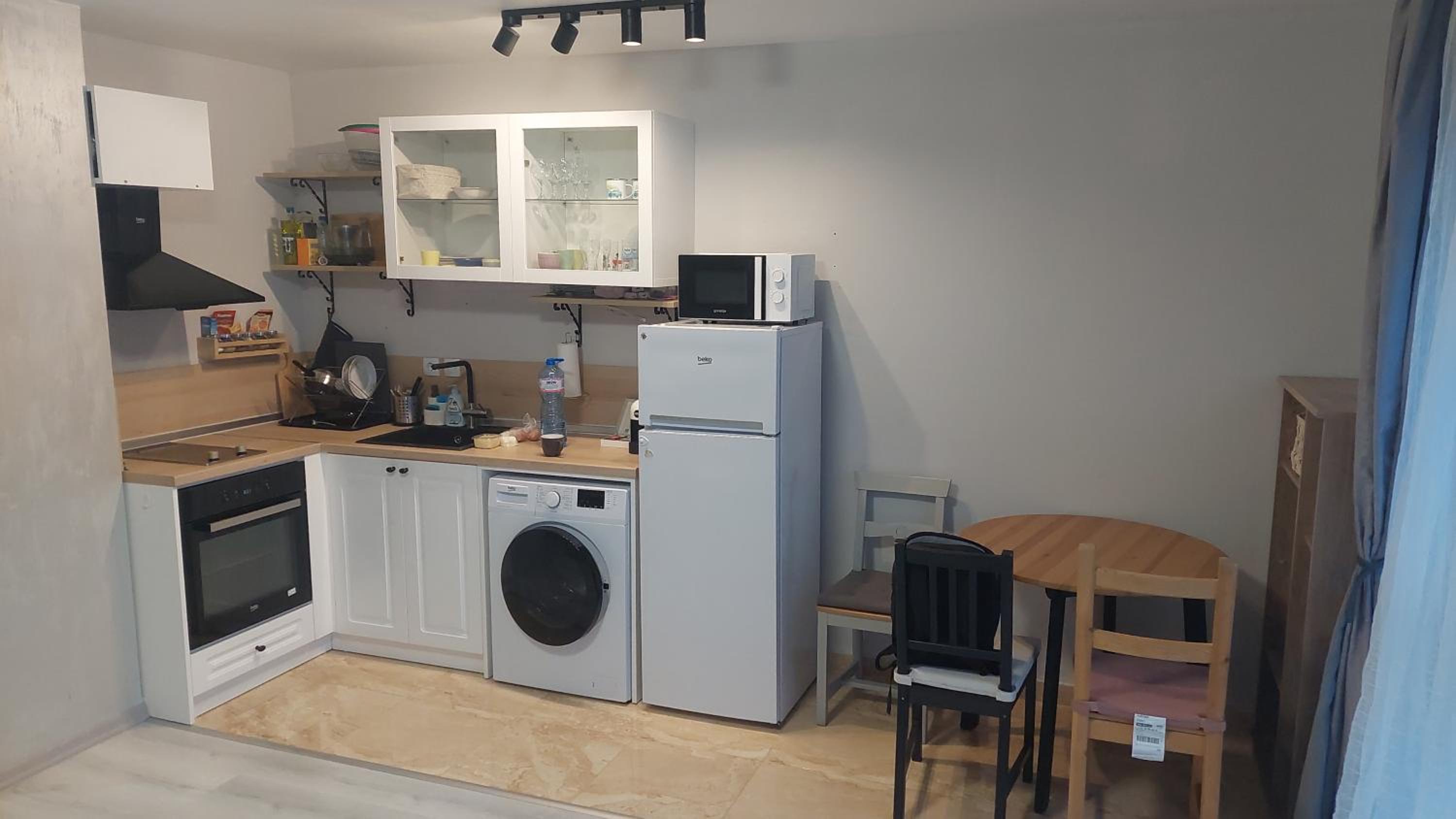 Sky Hills Apartment