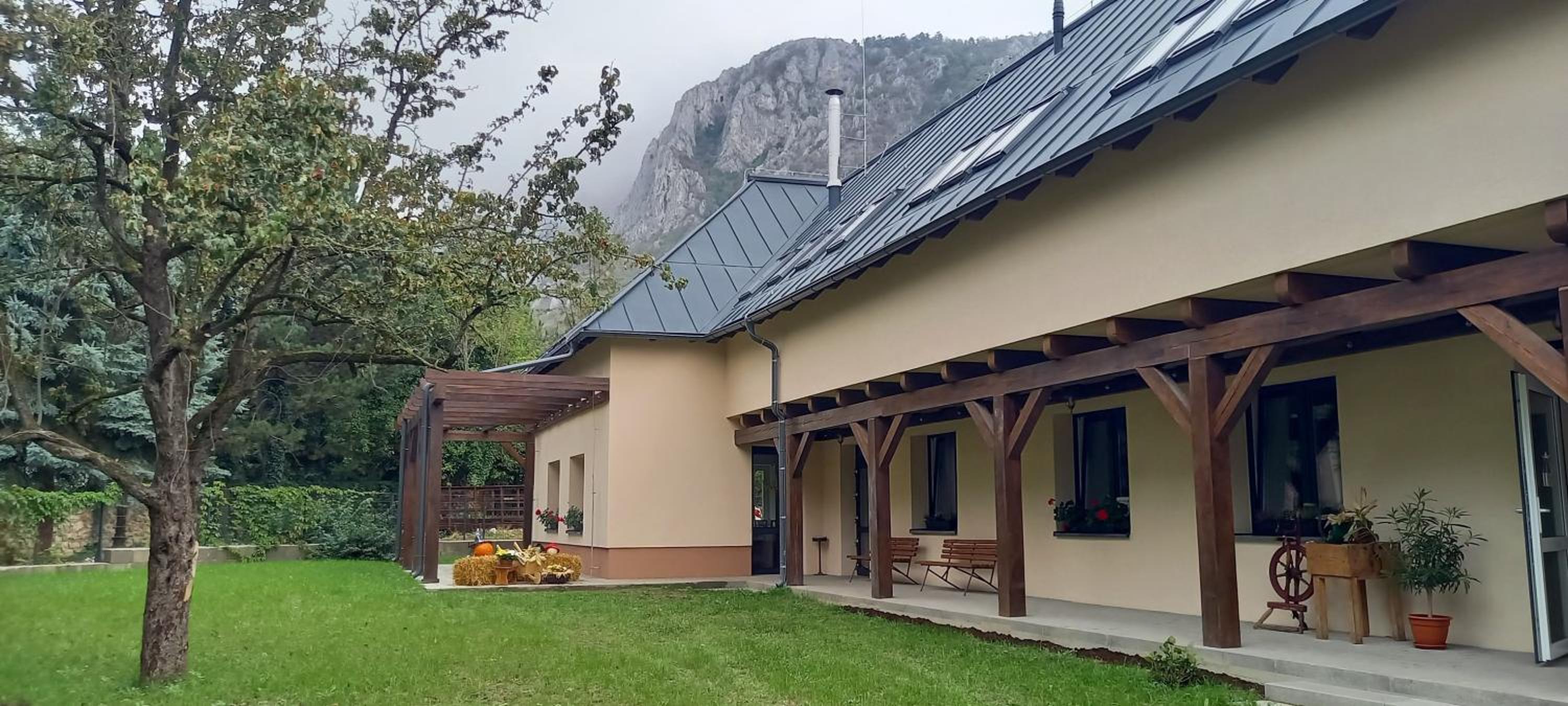 Turistická Ubytovňa Zádiel - Turistaszálló Szádelő view 4