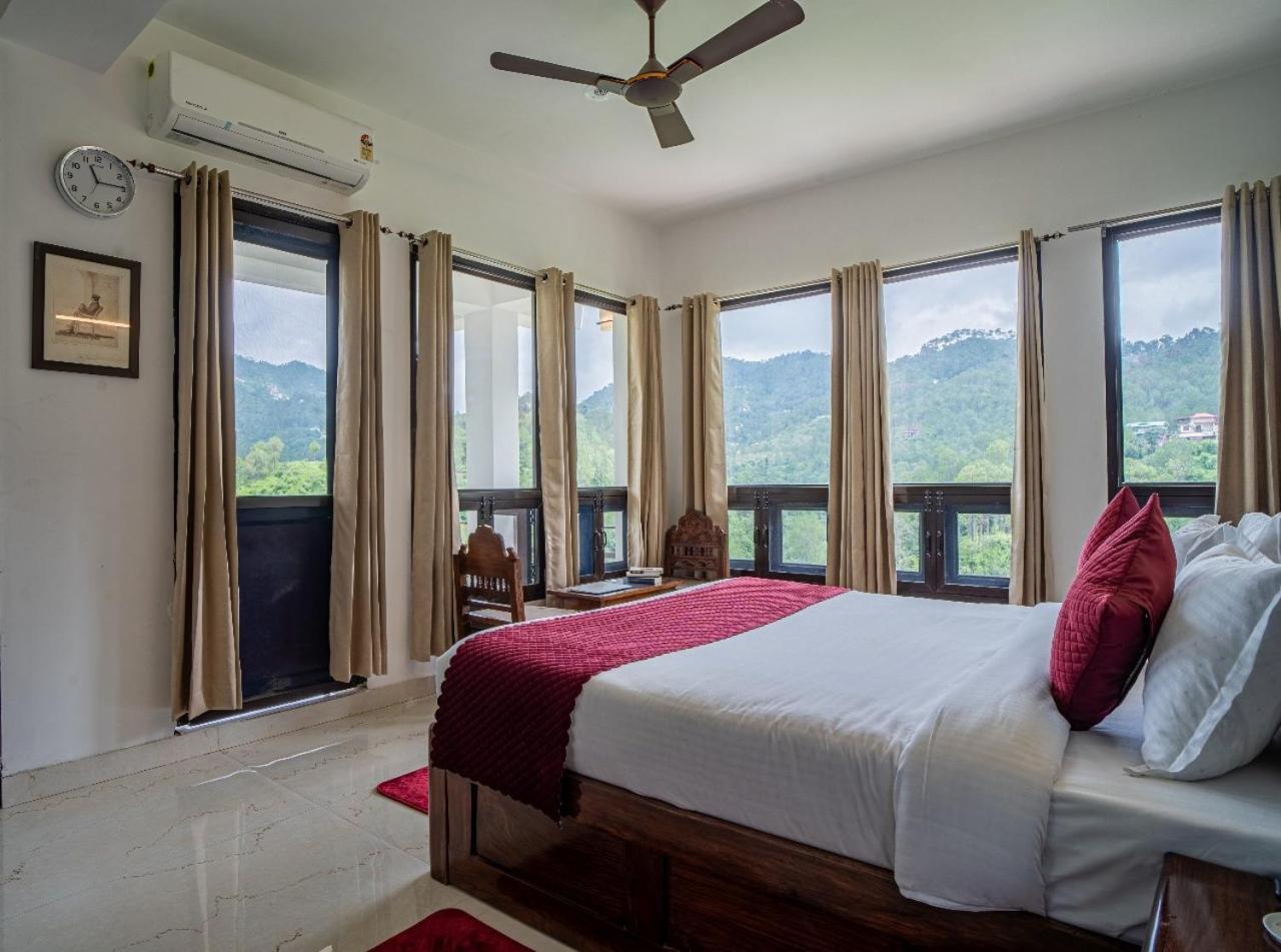 Captain Resorts