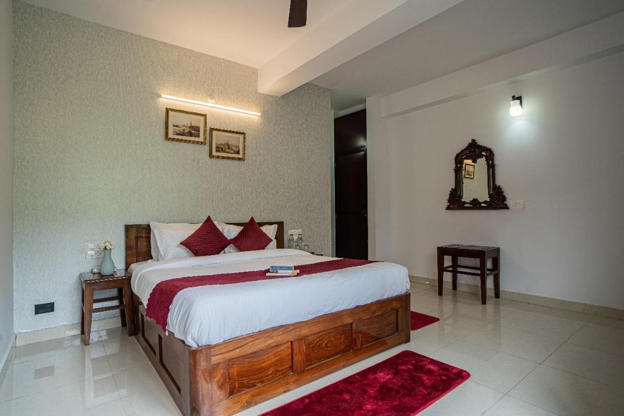 Captain Resorts