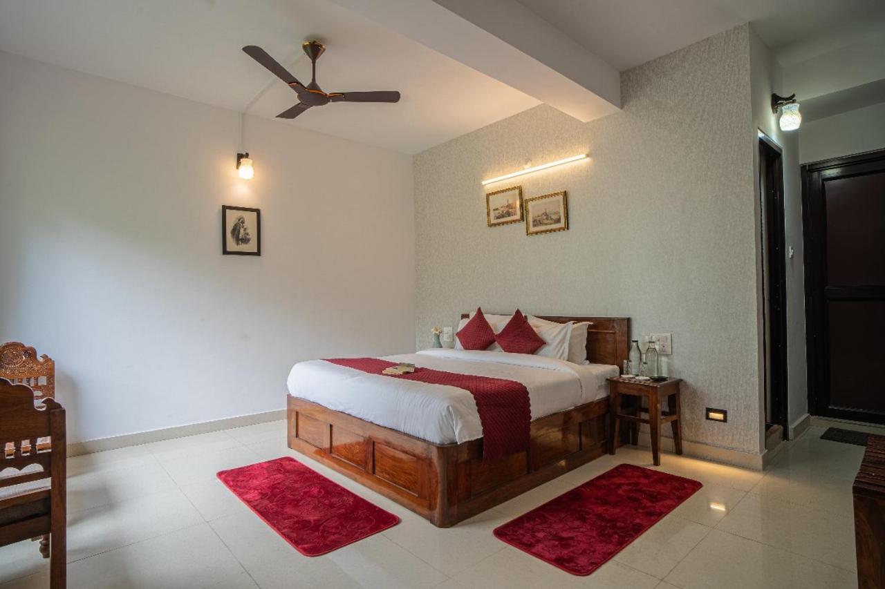 Captain Resorts