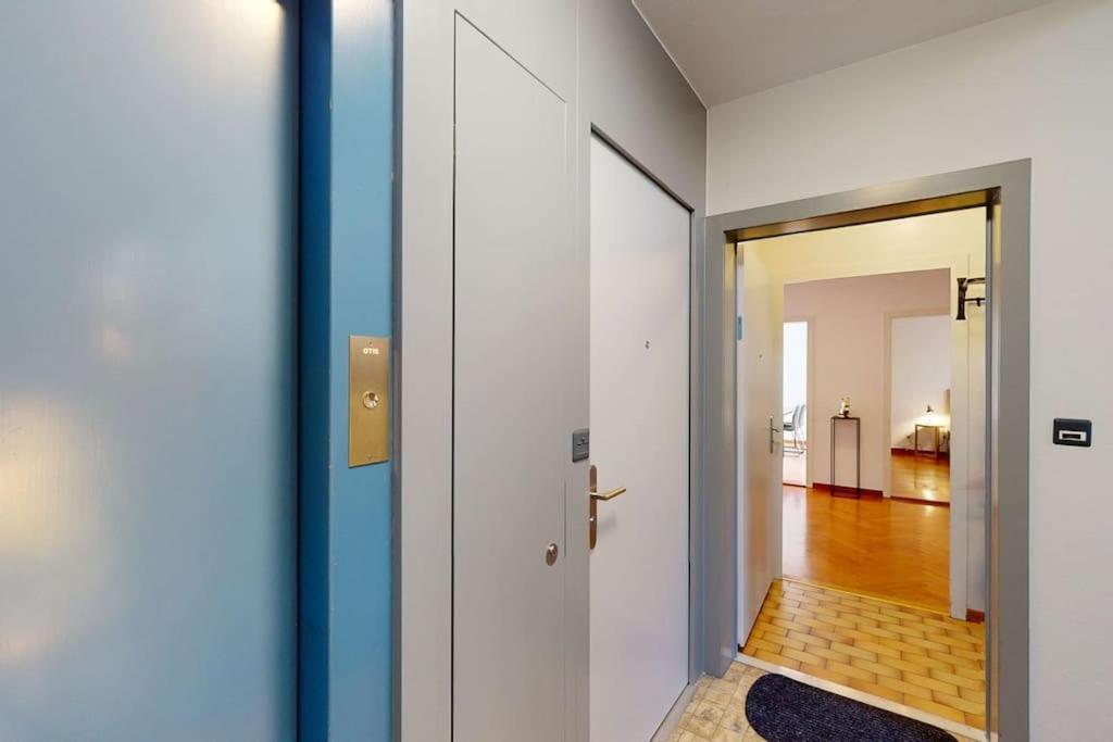 Sunny and quiet 1BR flat city center - Parkview 5