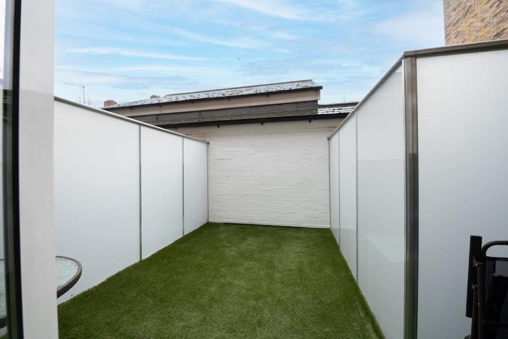 CAPITAL Modern Two Bedroom Apartment in Chelsea GGR photo 4